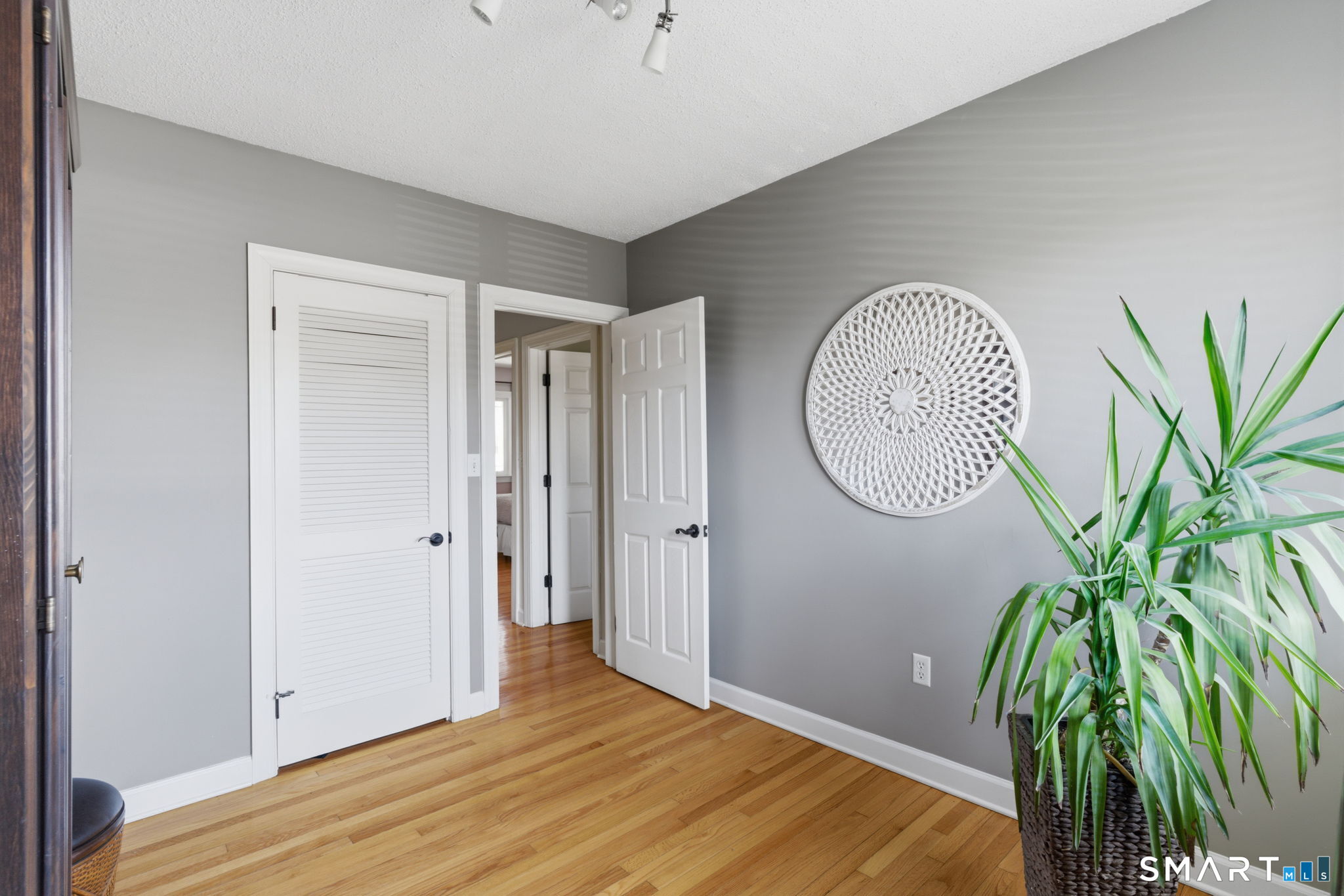 45 Nooks Hill Road
