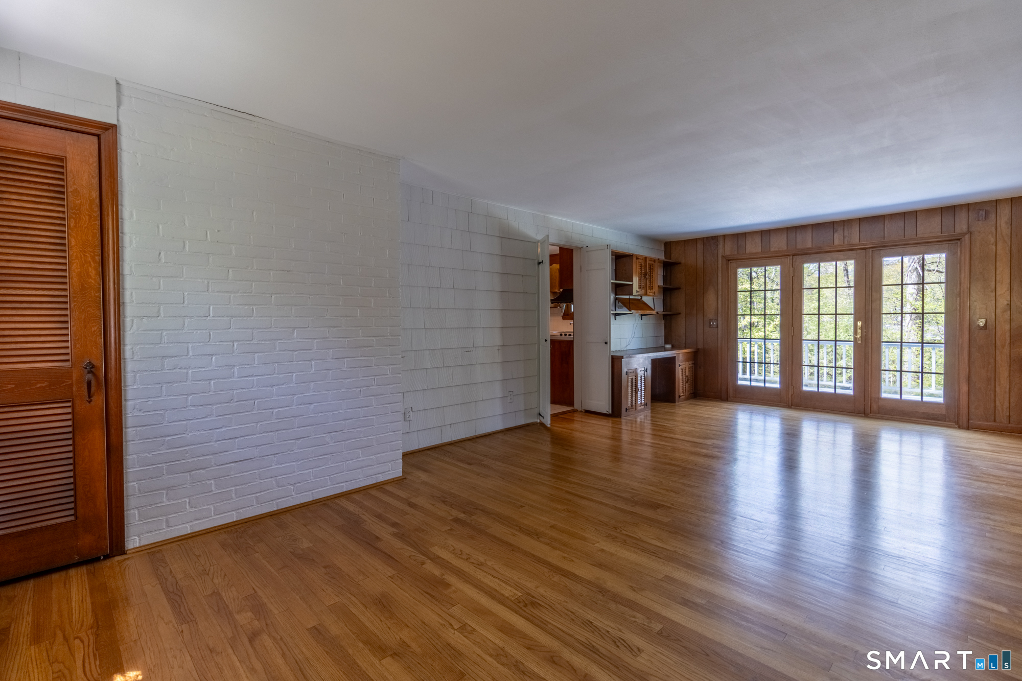11 Hickory Lane