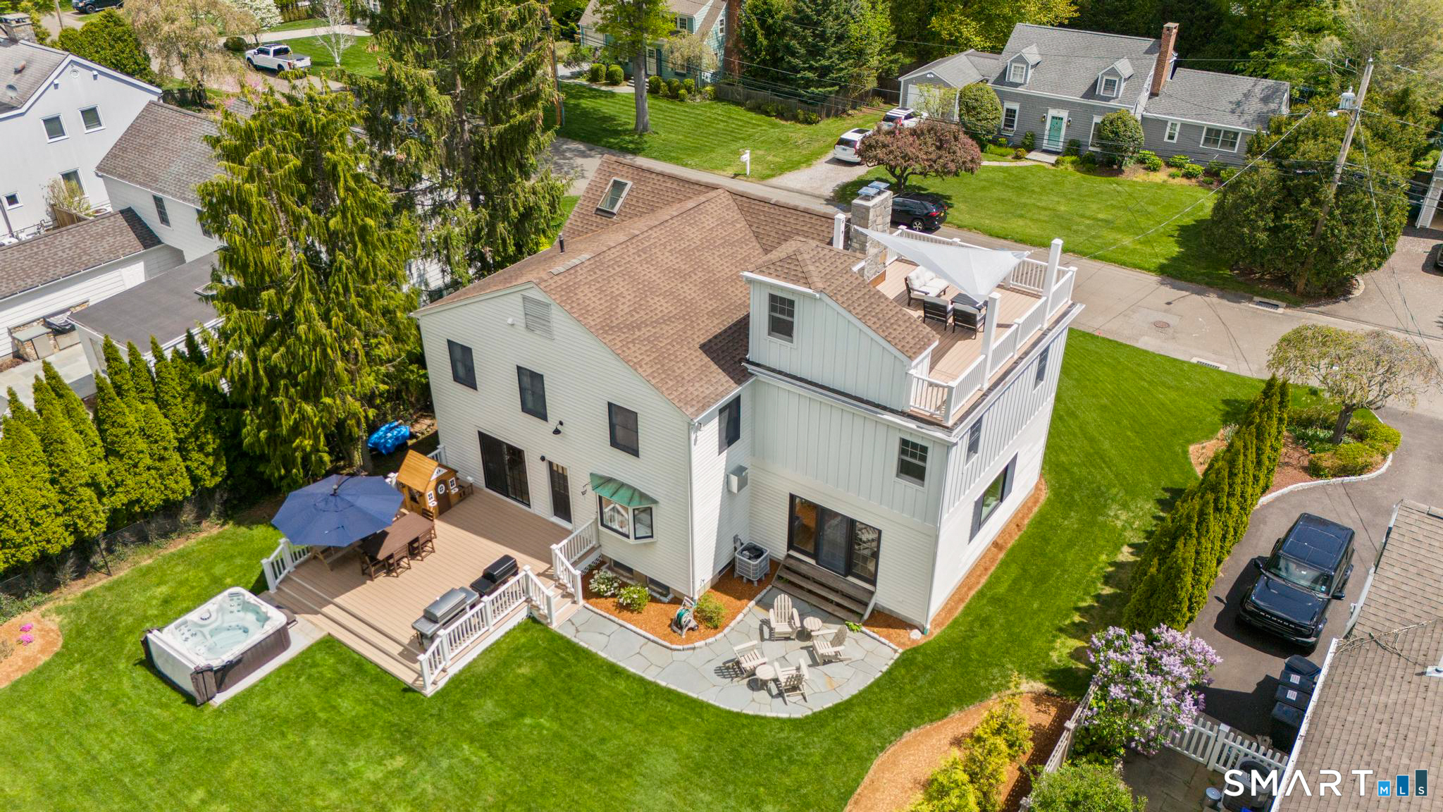 82 Lee Drive