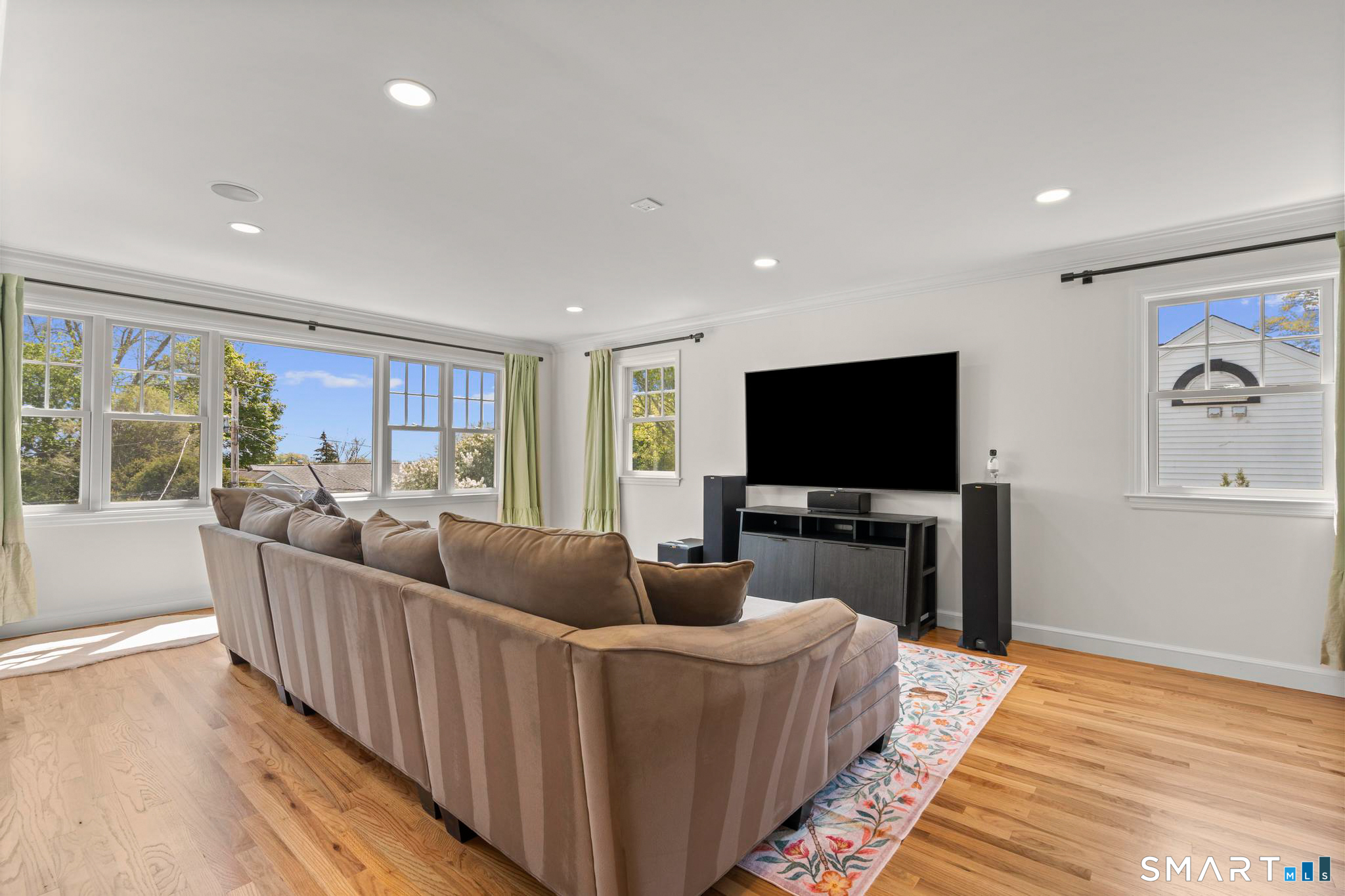 82 Lee Drive