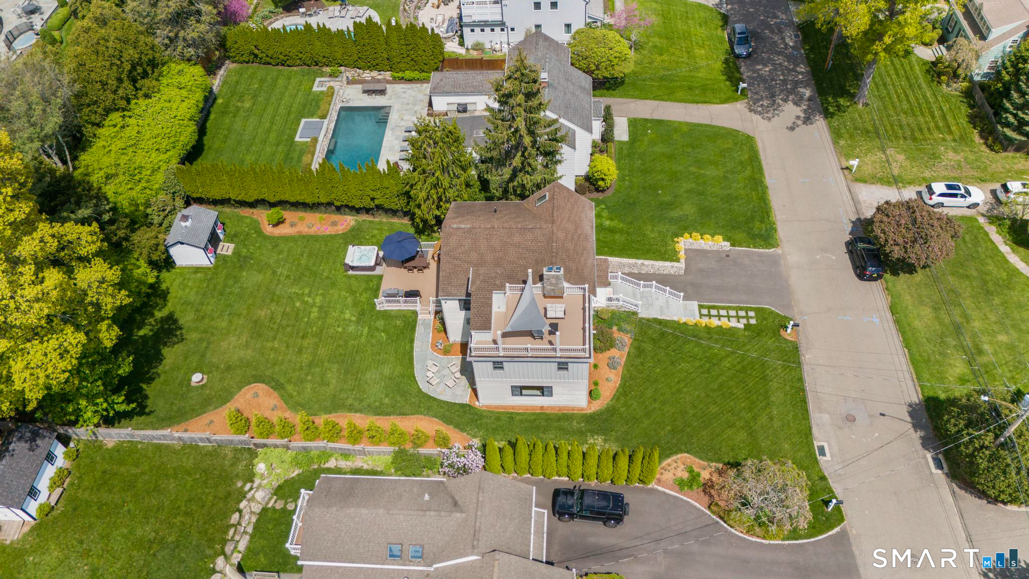 82 Lee Drive