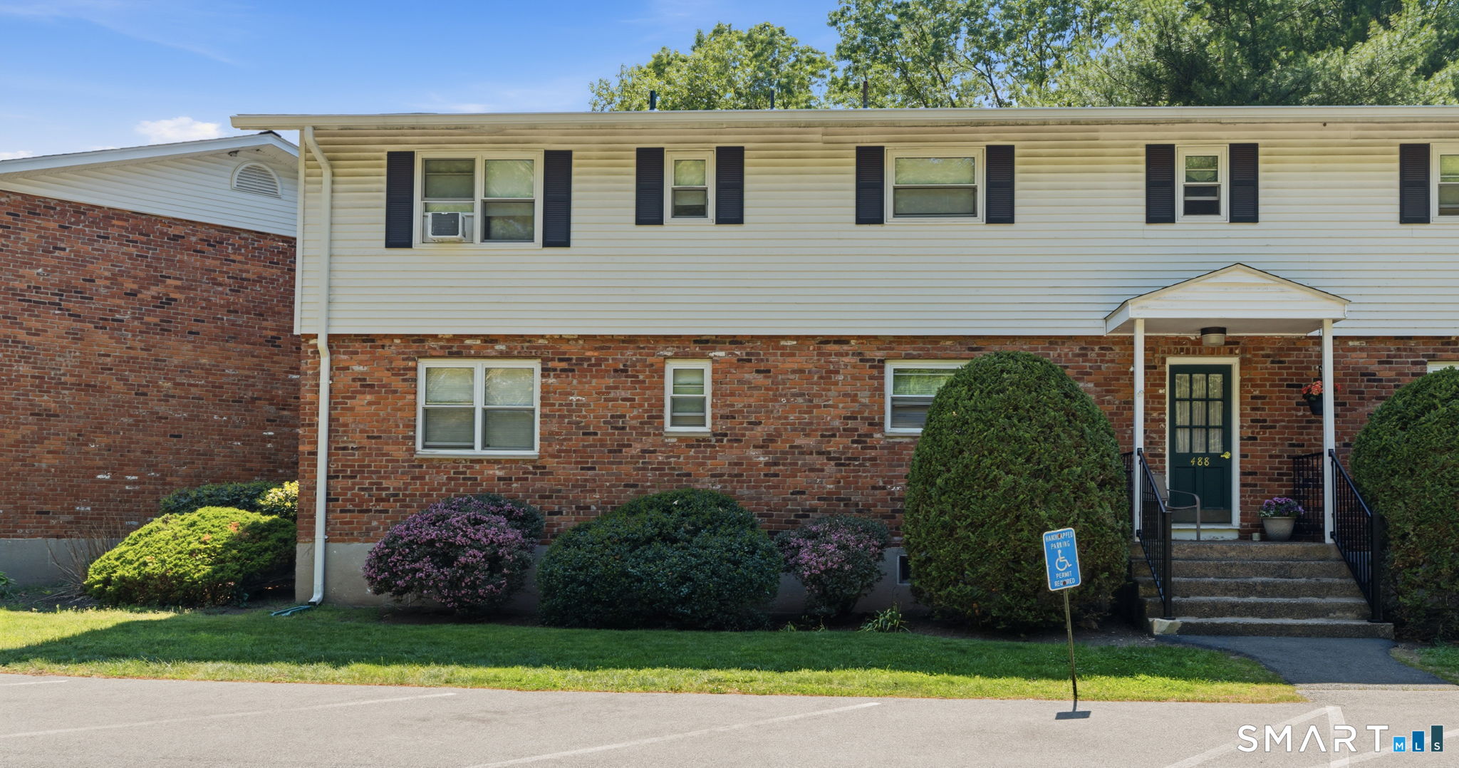 488 Oak Avenue 45