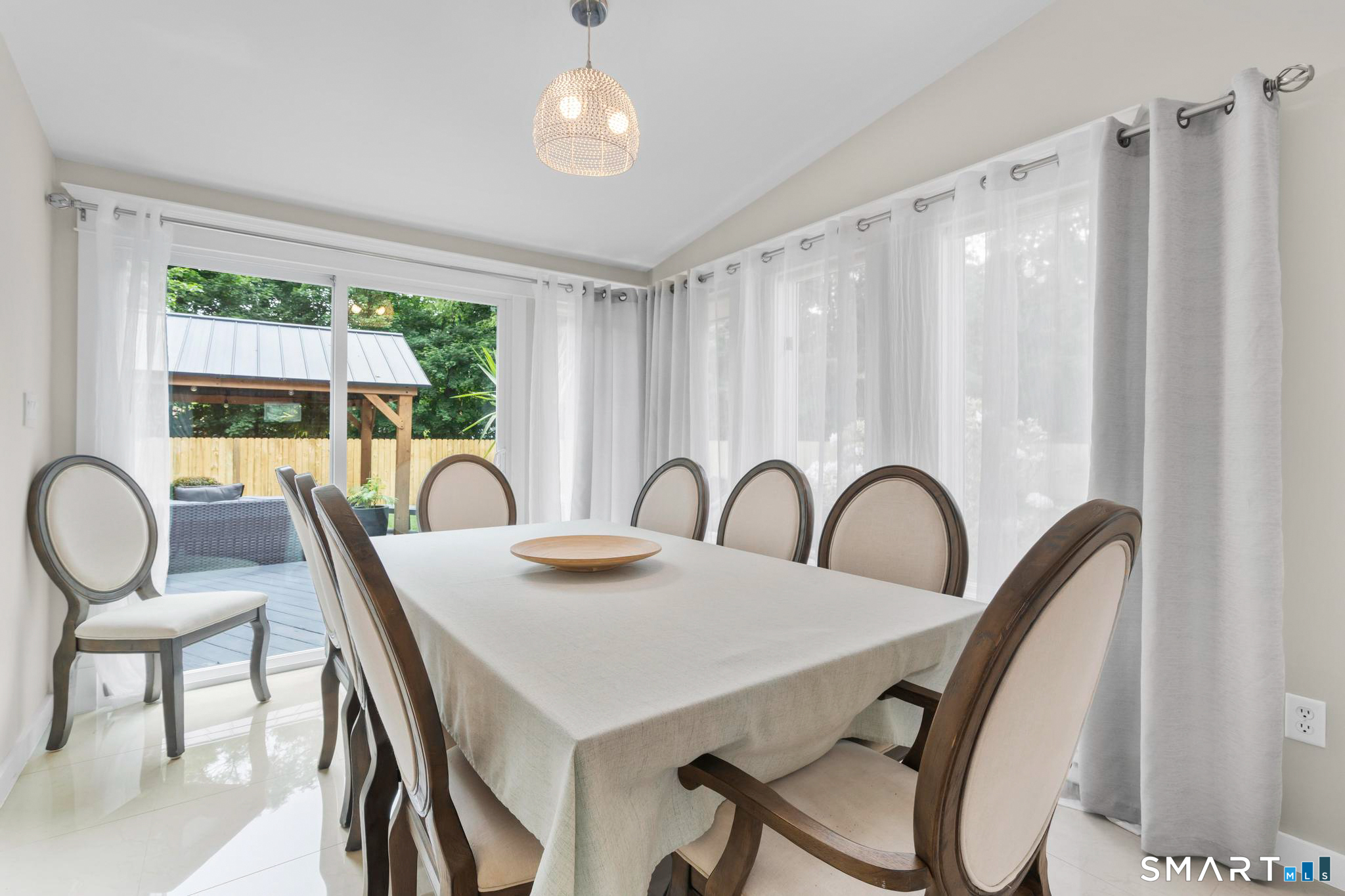 10 Riveredge Court