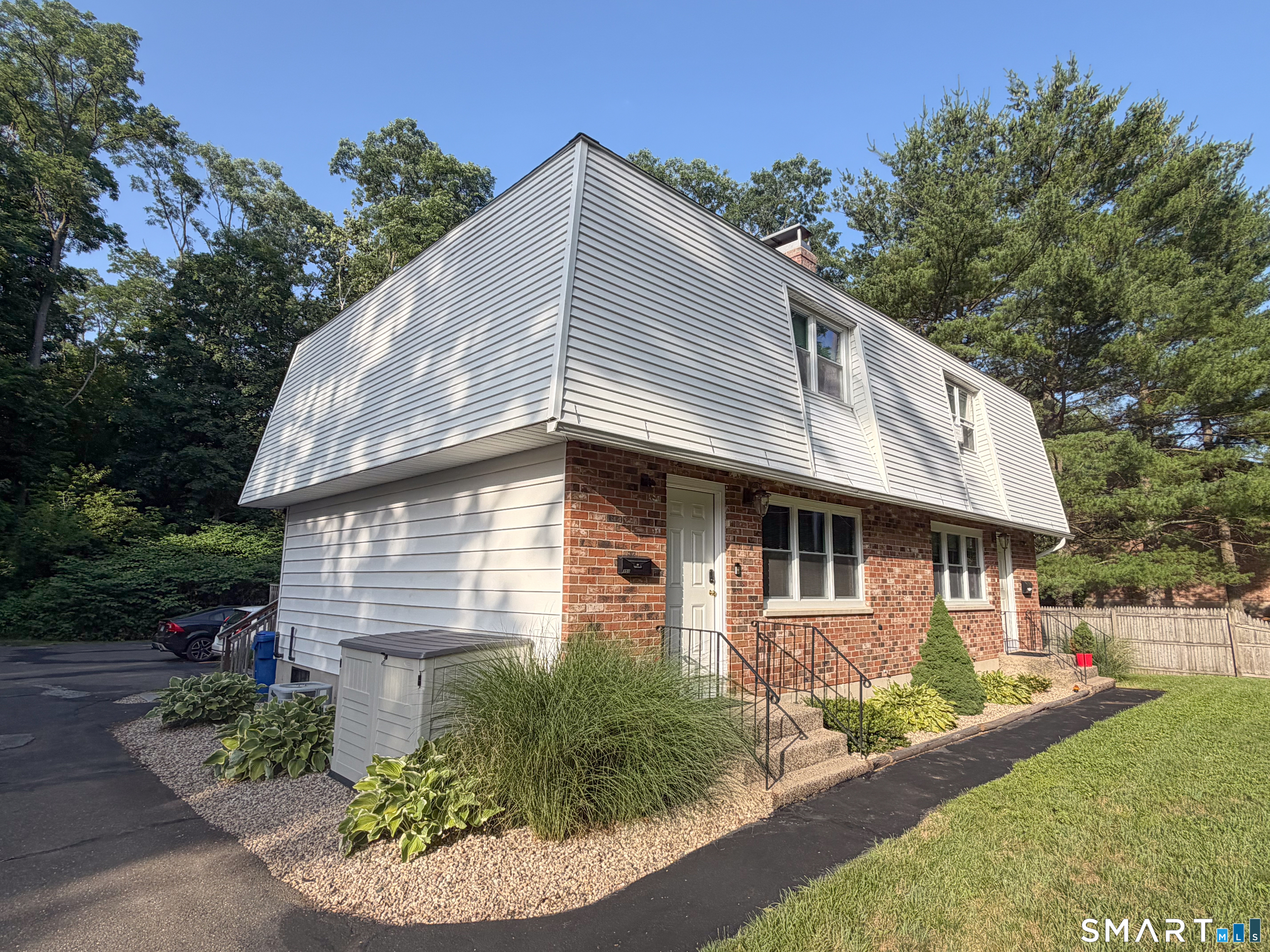 153 New Britain Avenue