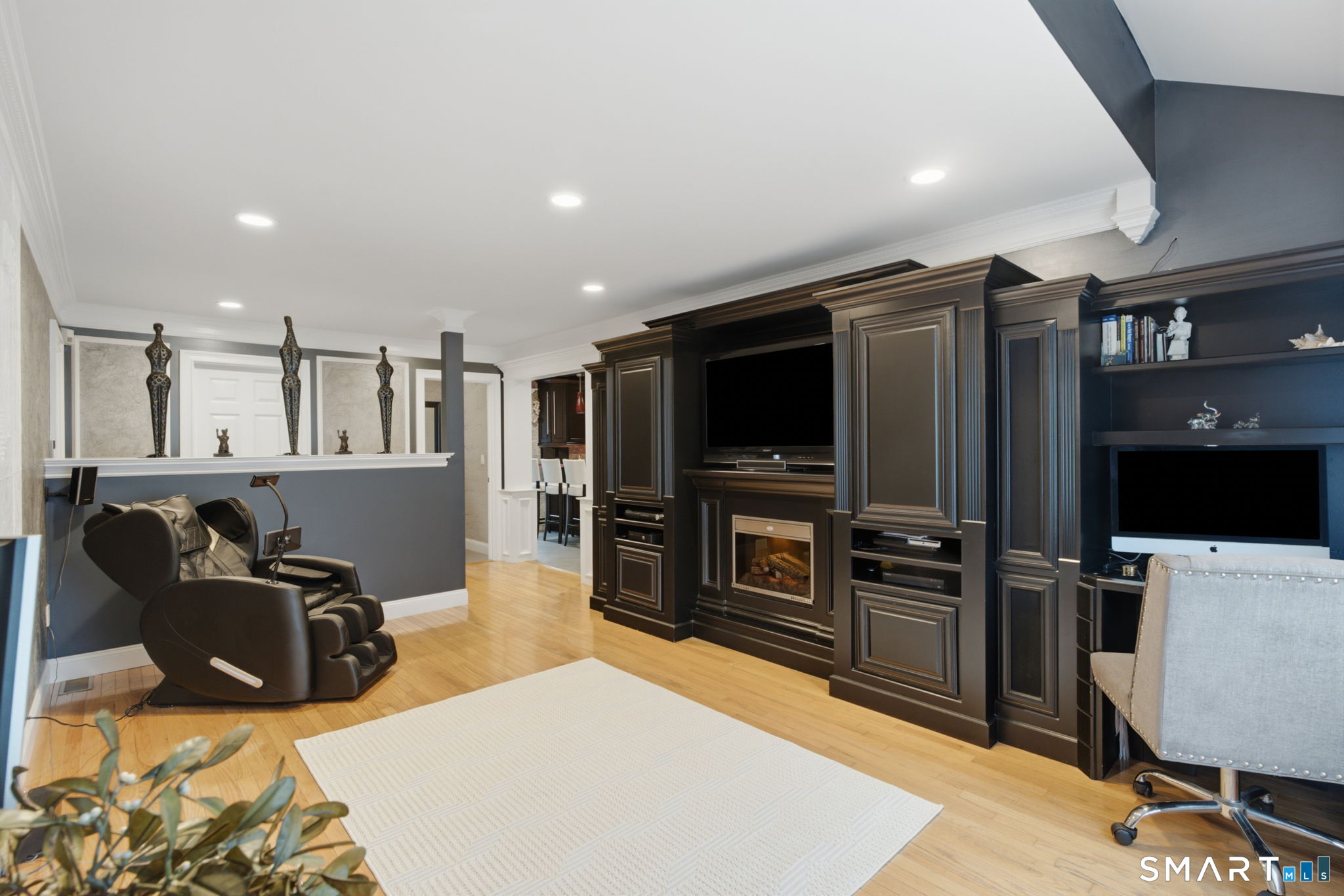 87 Tarragon Drive