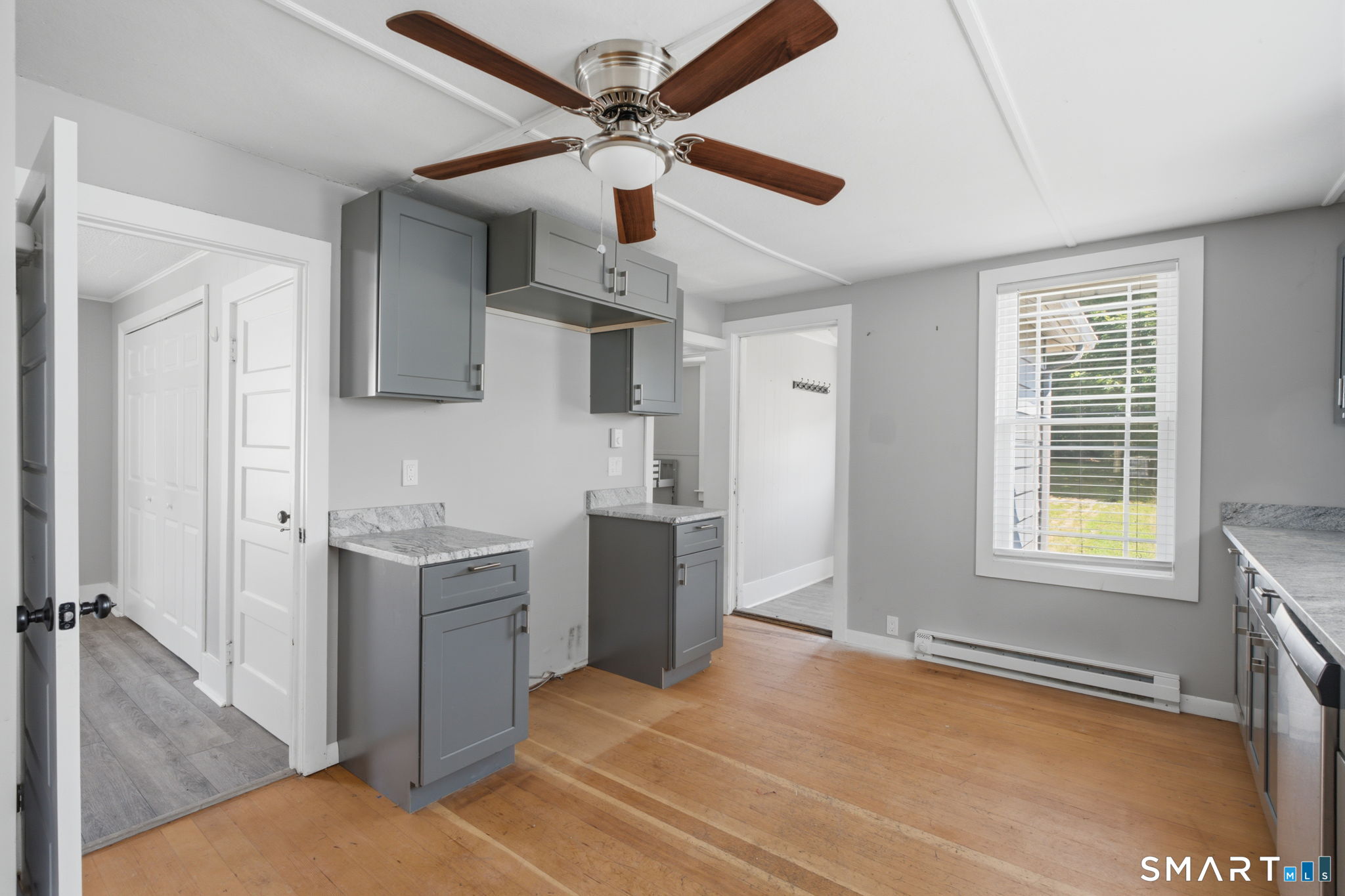 380 South Burnham Highway