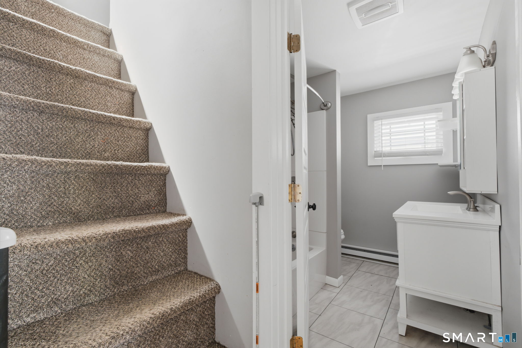 380 South Burnham Highway