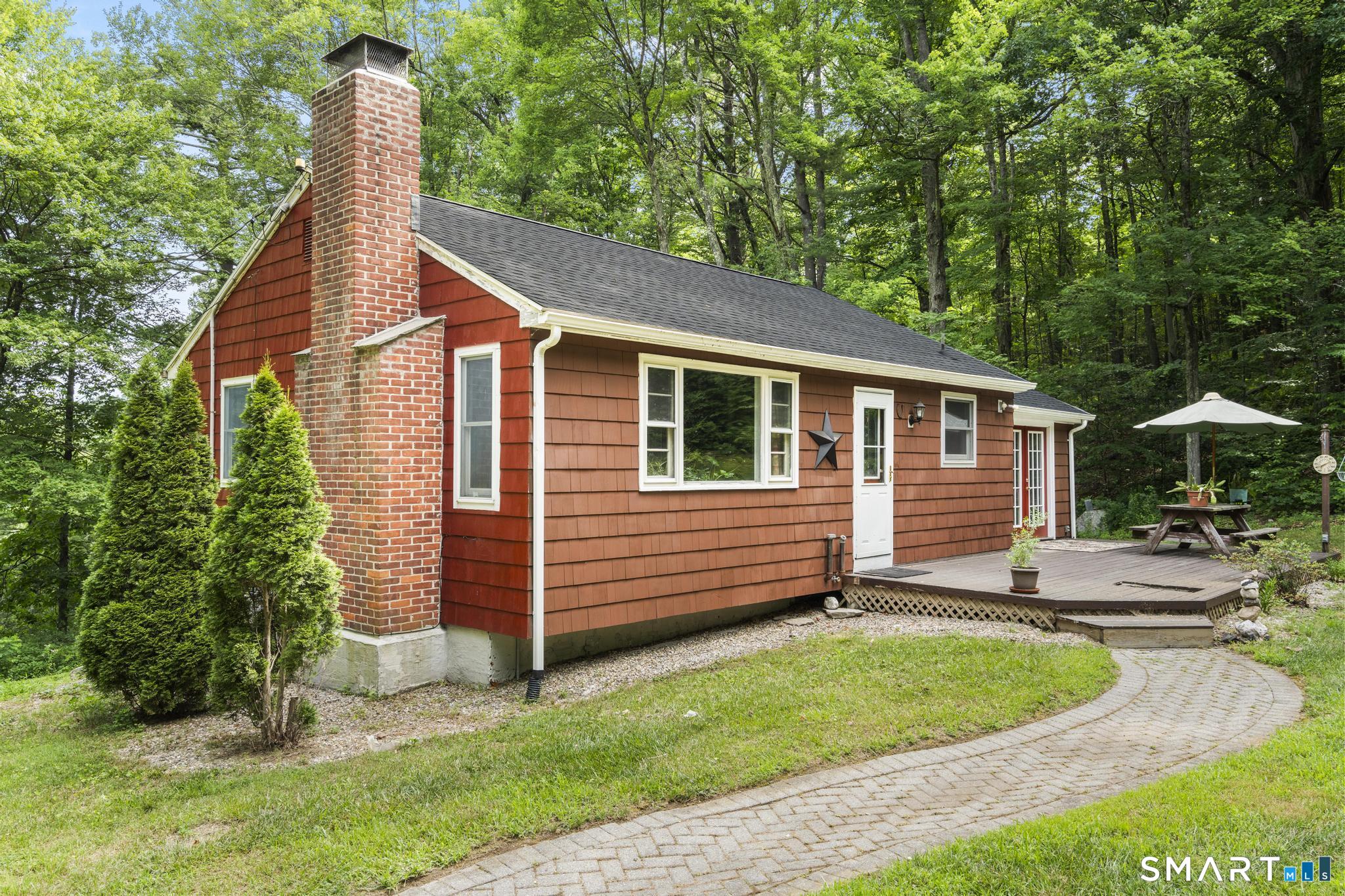 32 Fairview Avenue
