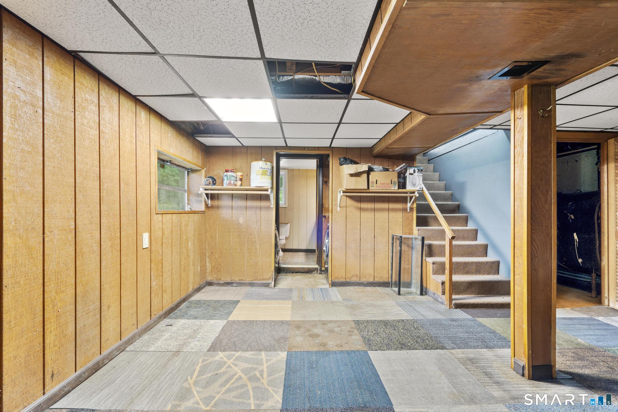 32 Fairview Avenue