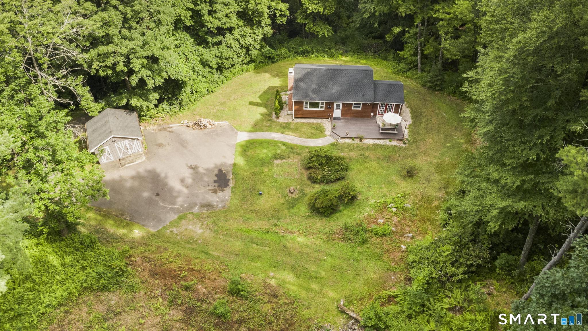 32 Fairview Avenue
