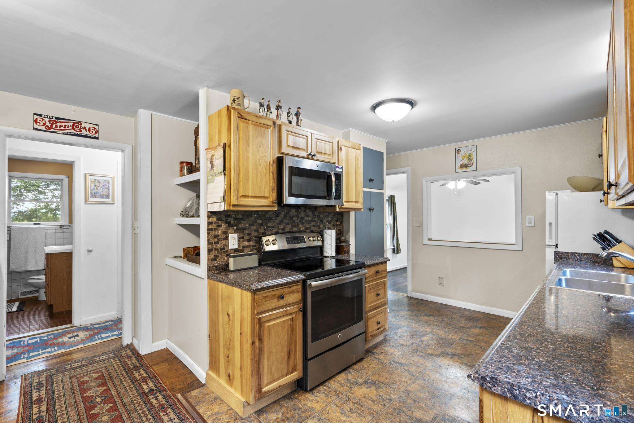32 Fairview Avenue