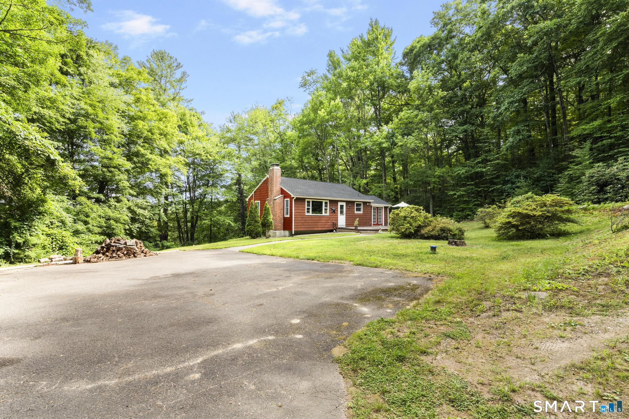 32 Fairview Avenue