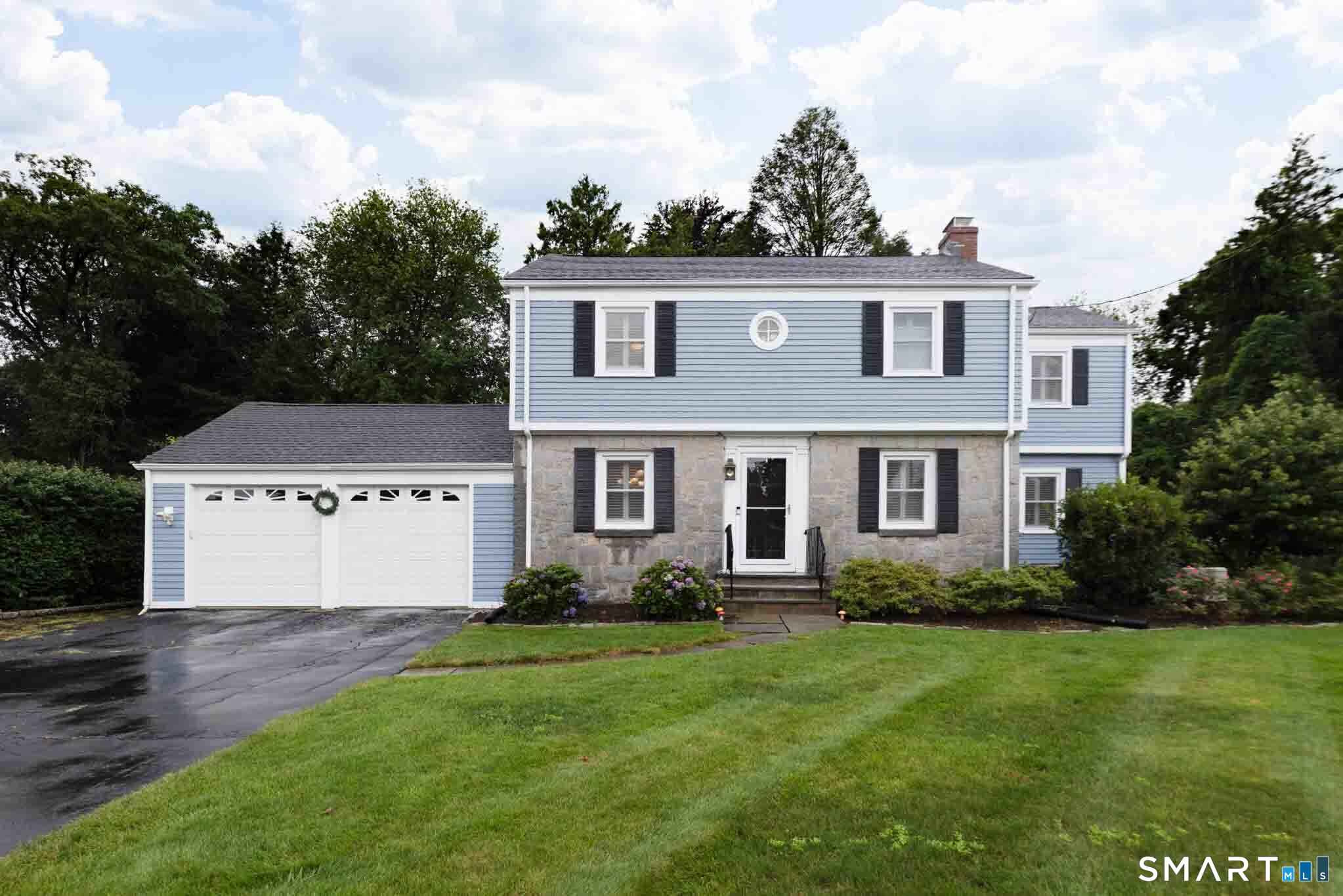 140 Round Hill Road