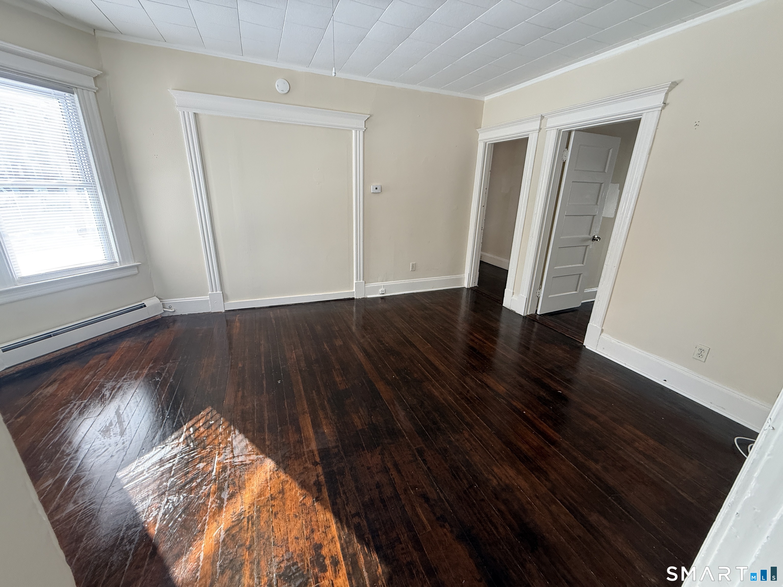 15-17 Beacon Street Unit: 1st Floor