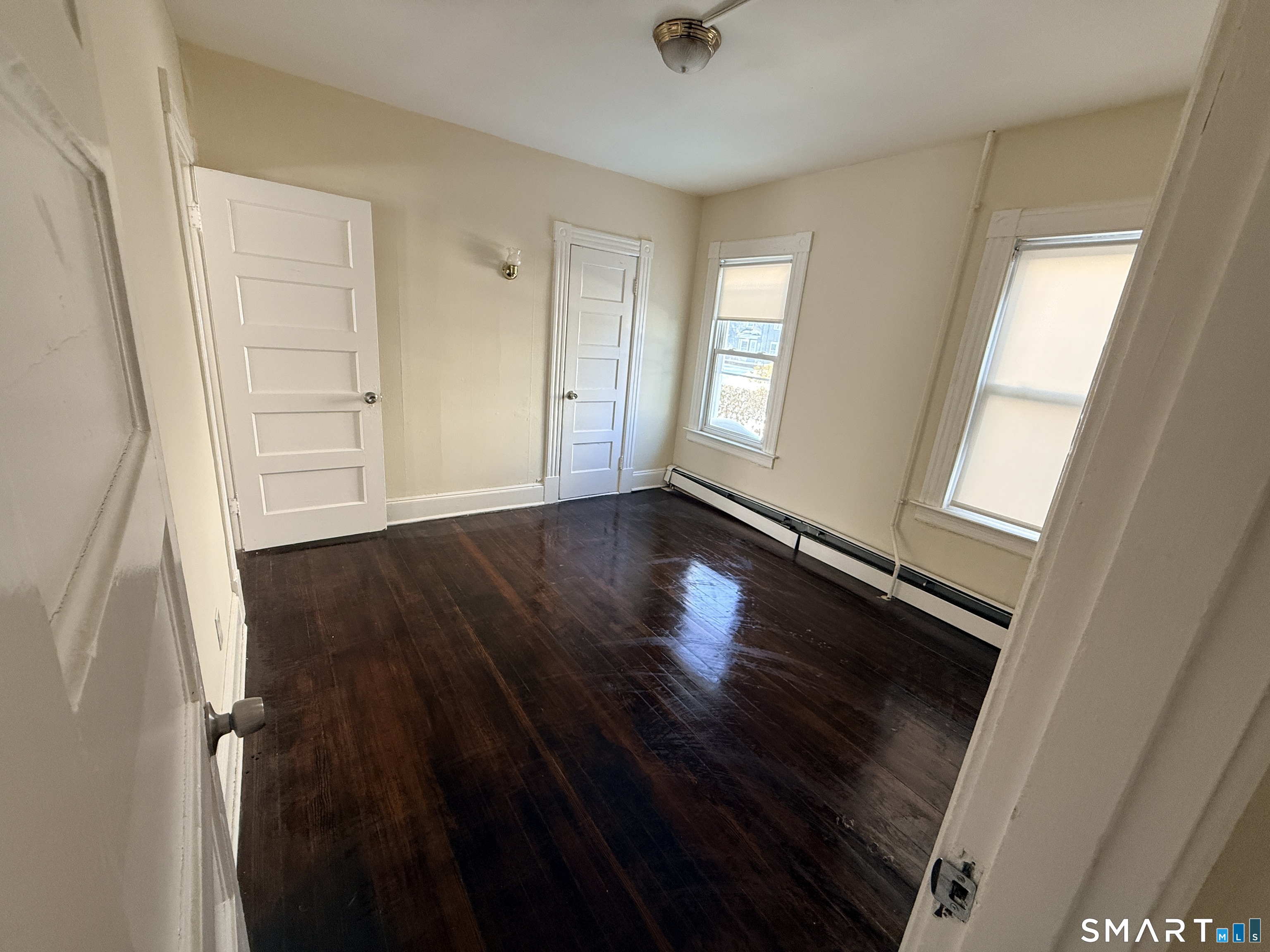 15-17 Beacon Street Unit: 1st Floor
