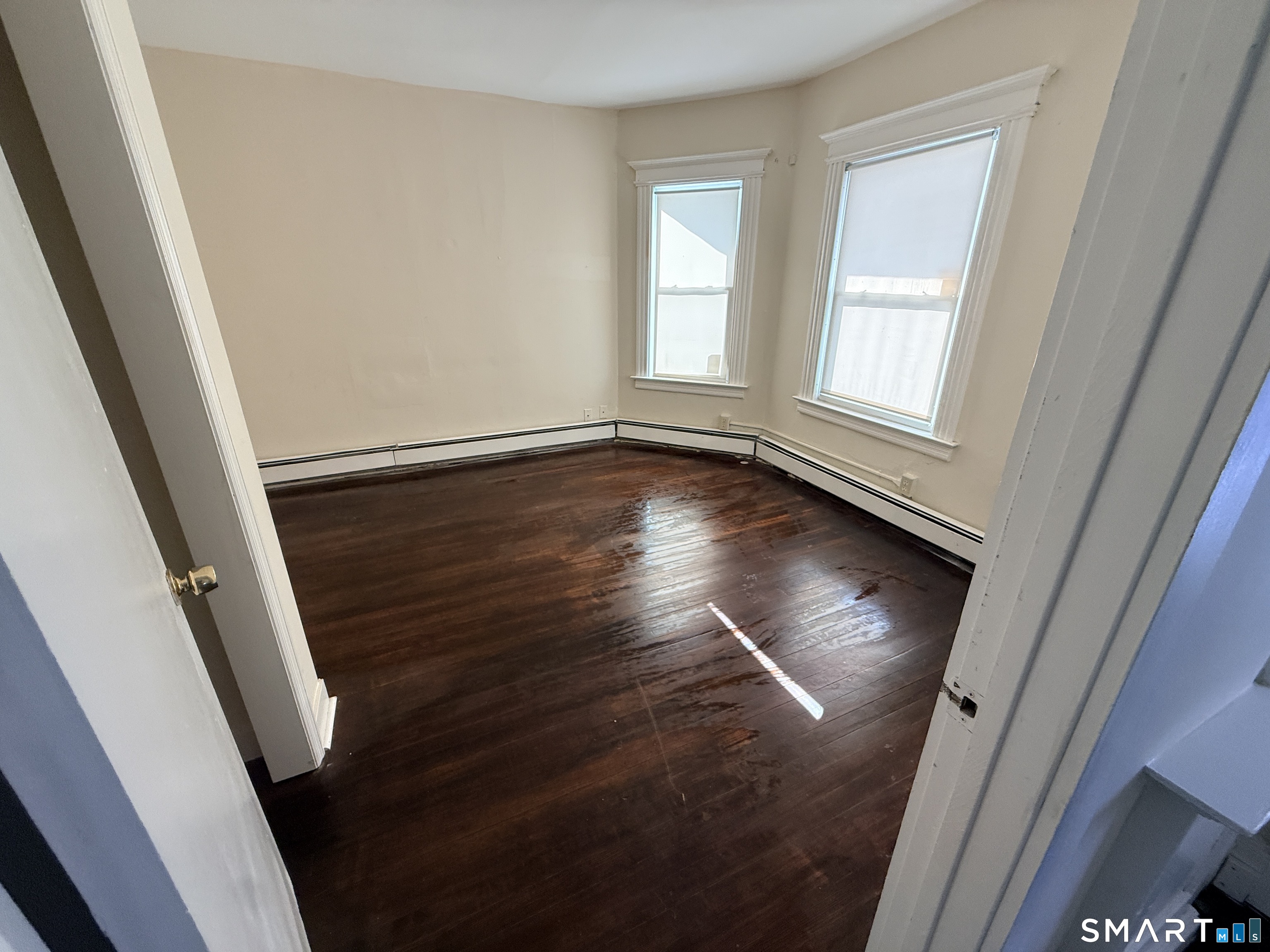 15-17 Beacon Street Unit: 1st Floor