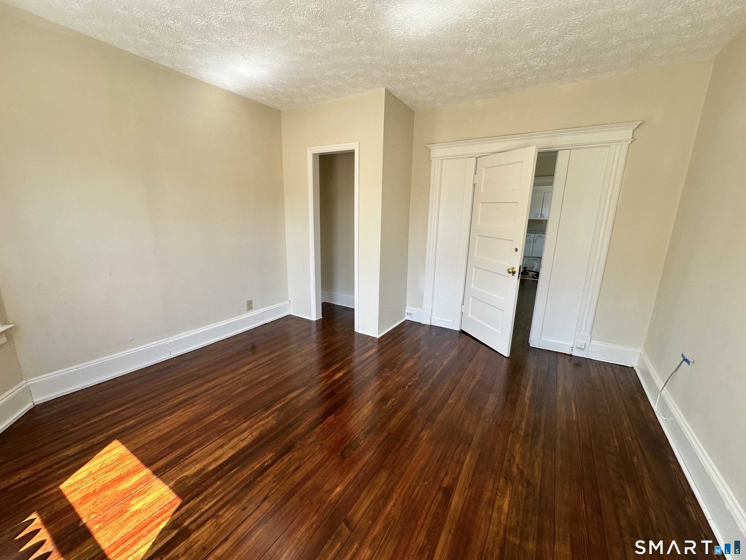 15-17 Beacon Street Unit: 2nd floor
