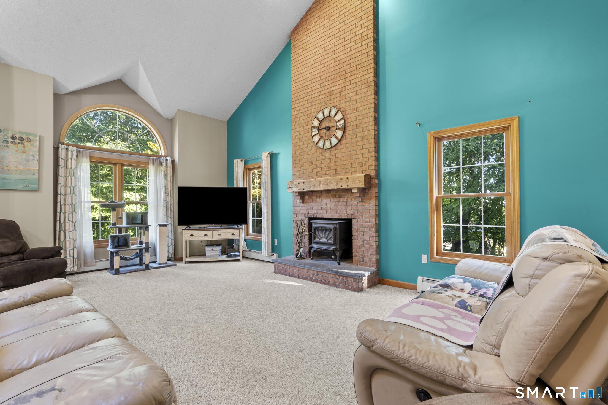 30 Holley Lane