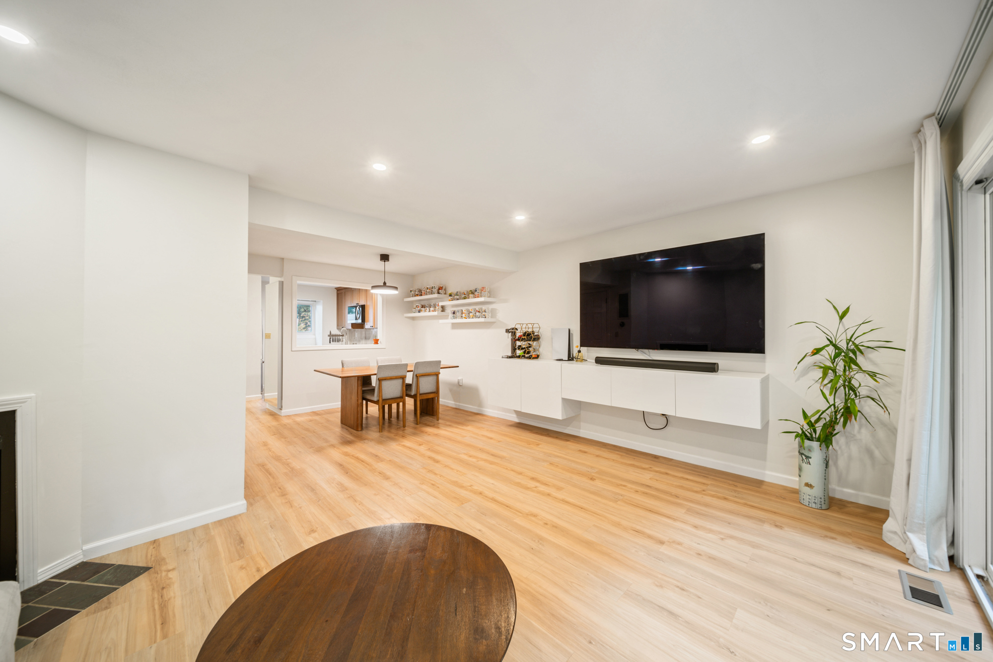 5 Danforth Lane Unit: 5