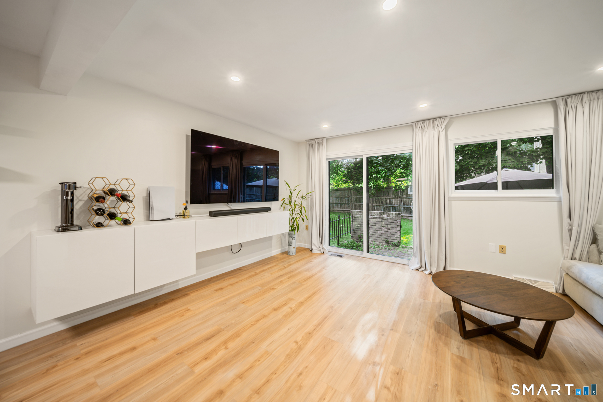 5 Danforth Lane Unit: 5