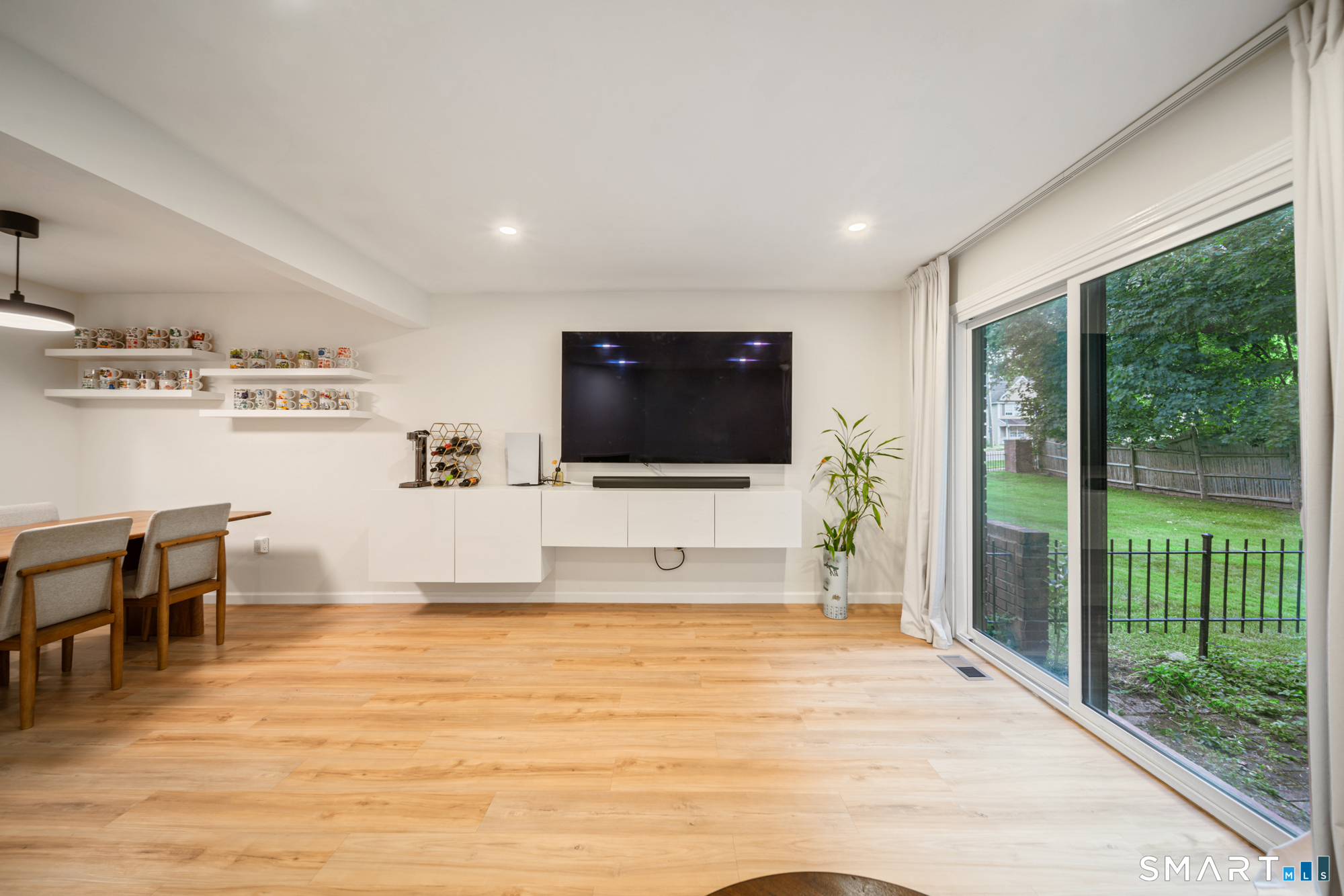 5 Danforth Lane Unit: 5