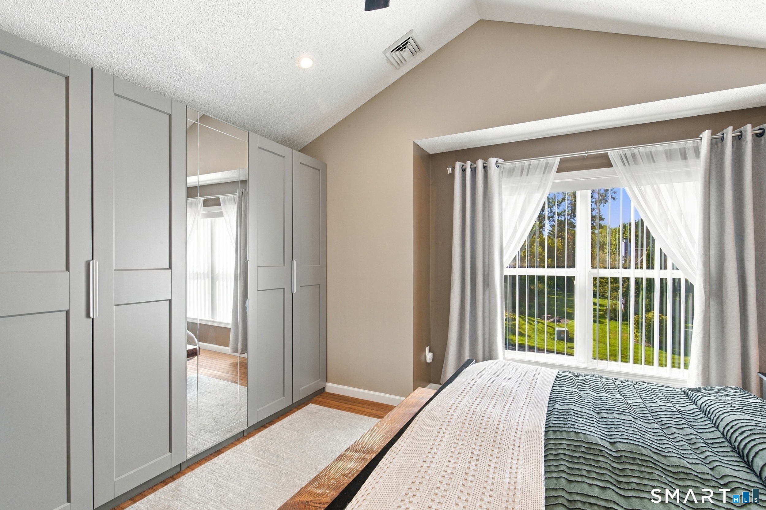 101 Deercrest Drive