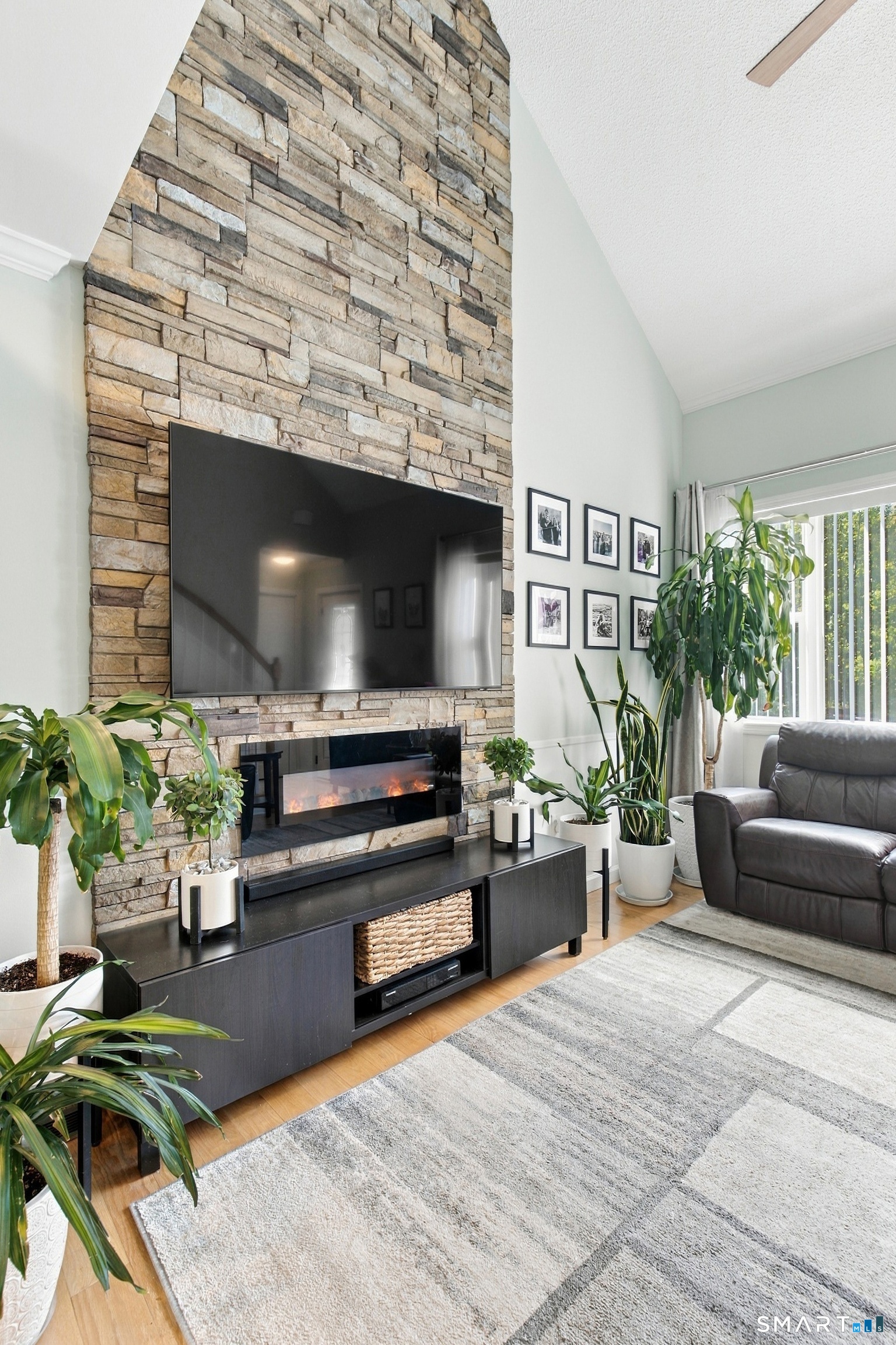 101 Deercrest Drive