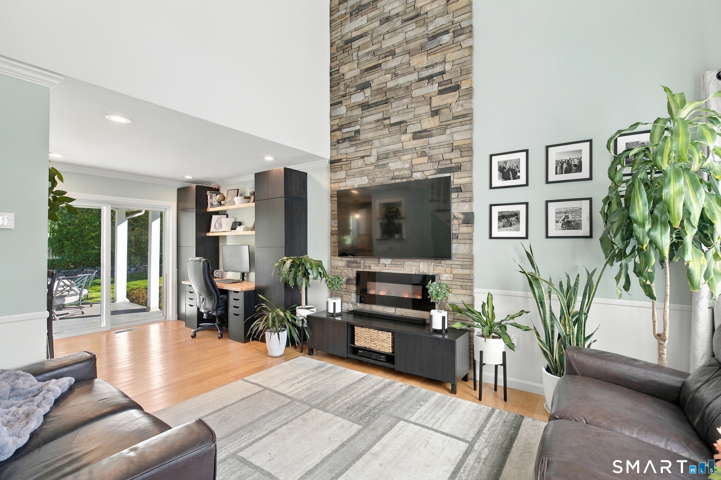 101 Deercrest Drive