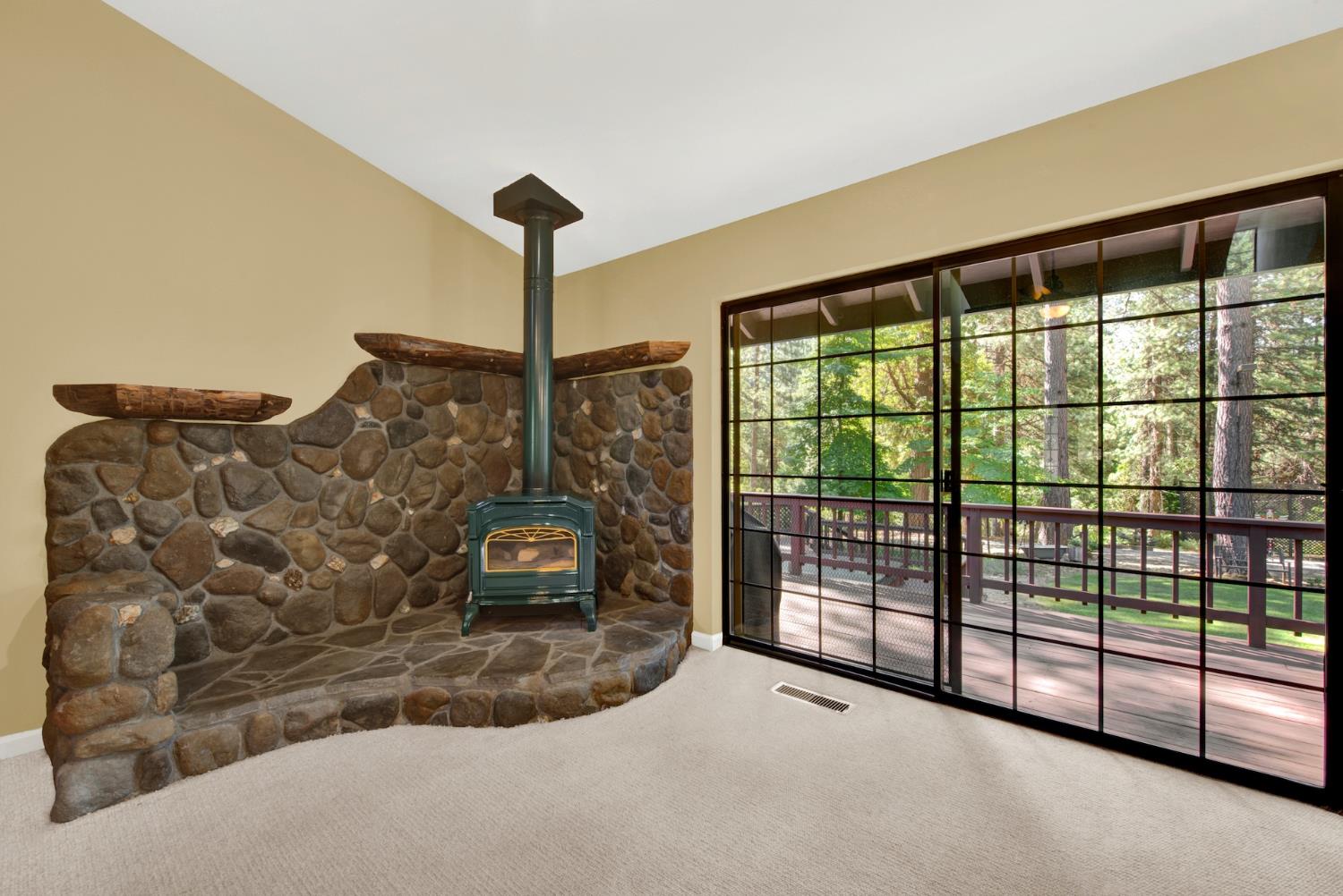 27128 Manzanita Court