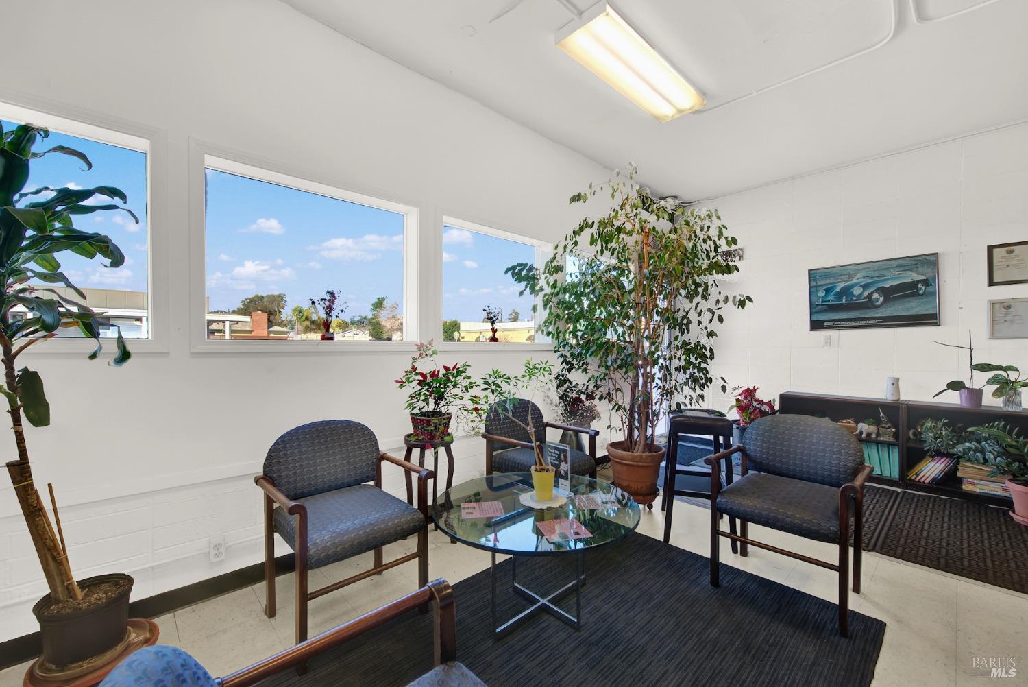 1727-1731 Springs Rd