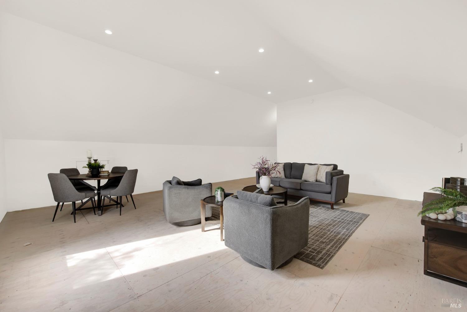 4605 Green Valley Rd