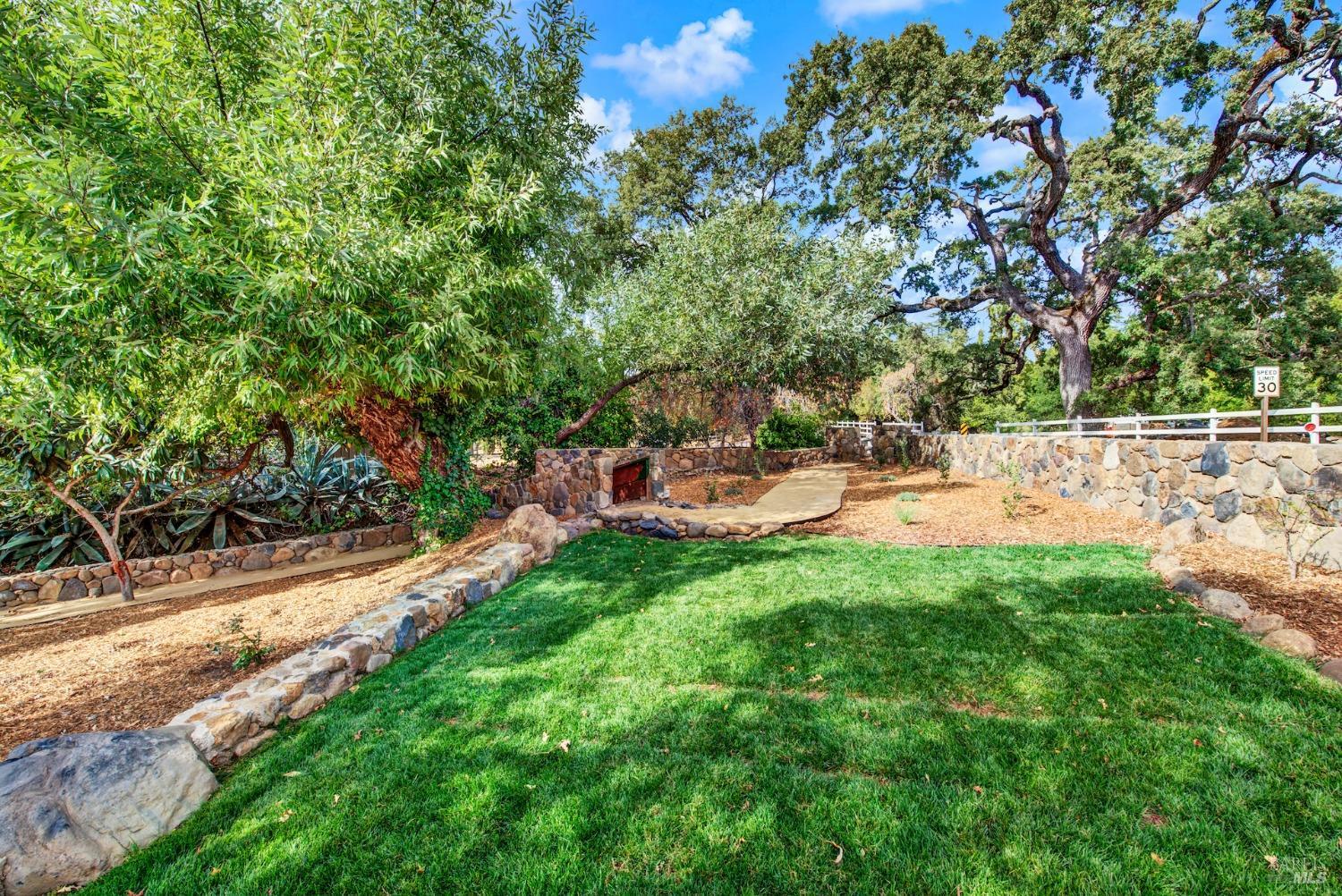 4605 Green Valley Rd