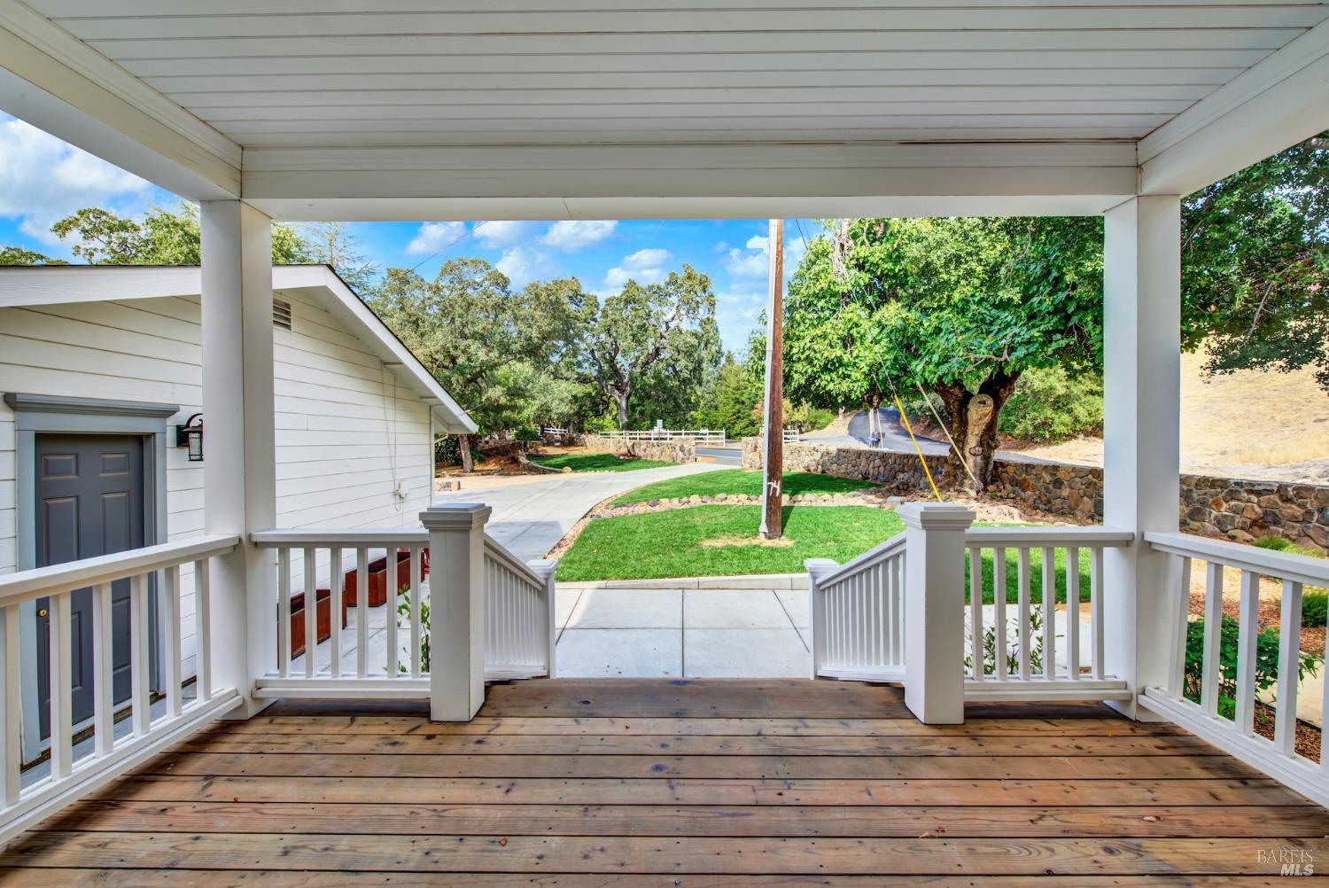 4605 Green Valley Rd