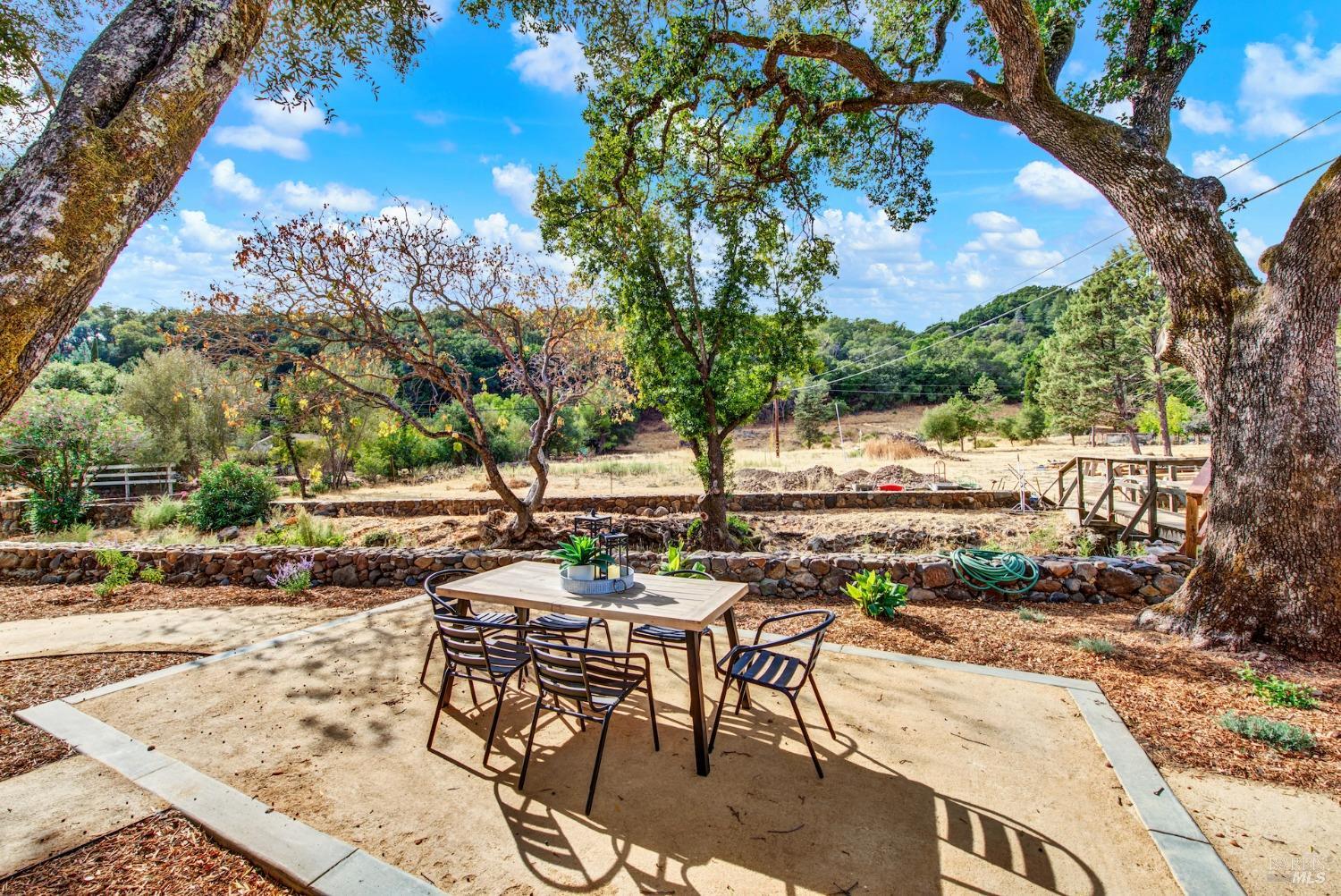 4605 Green Valley Rd