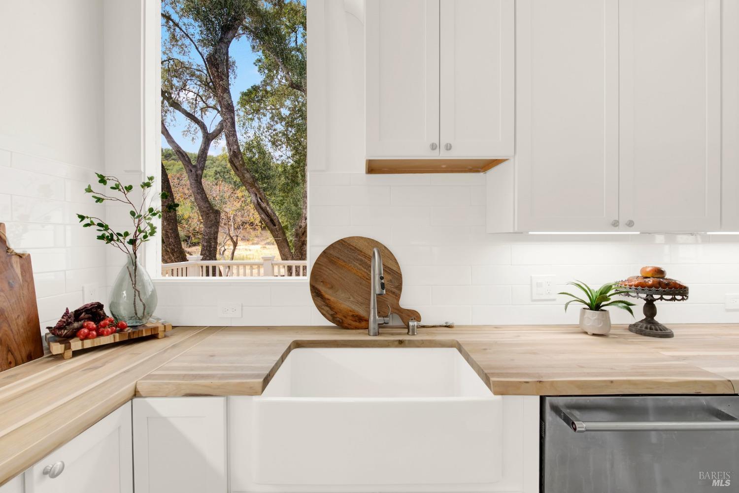 4605 Green Valley Rd