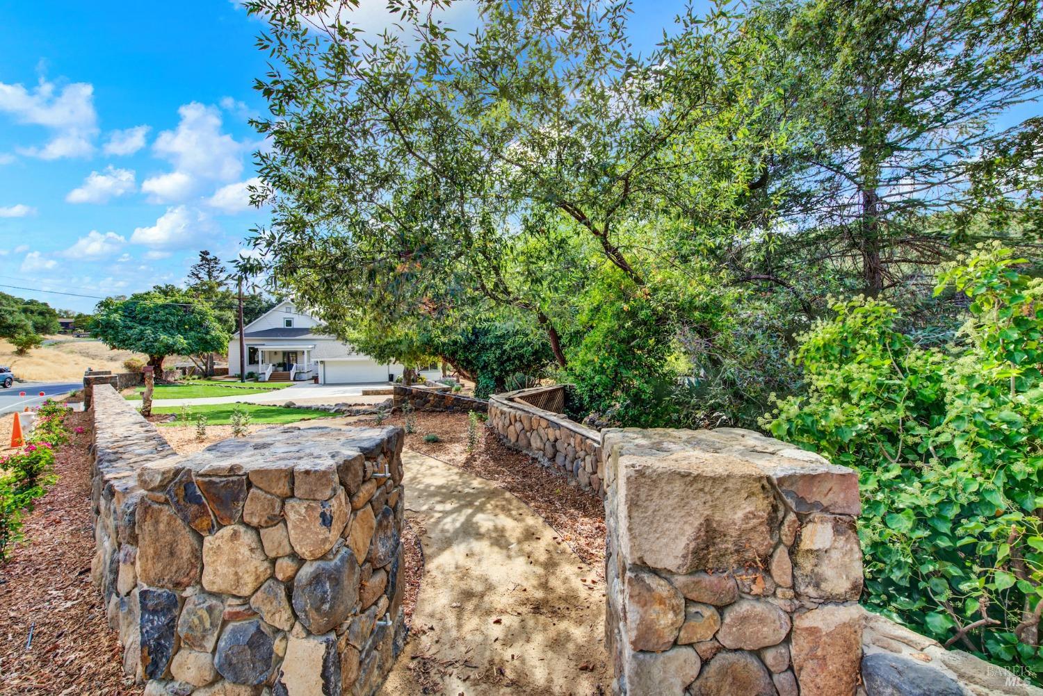 4605 Green Valley Rd