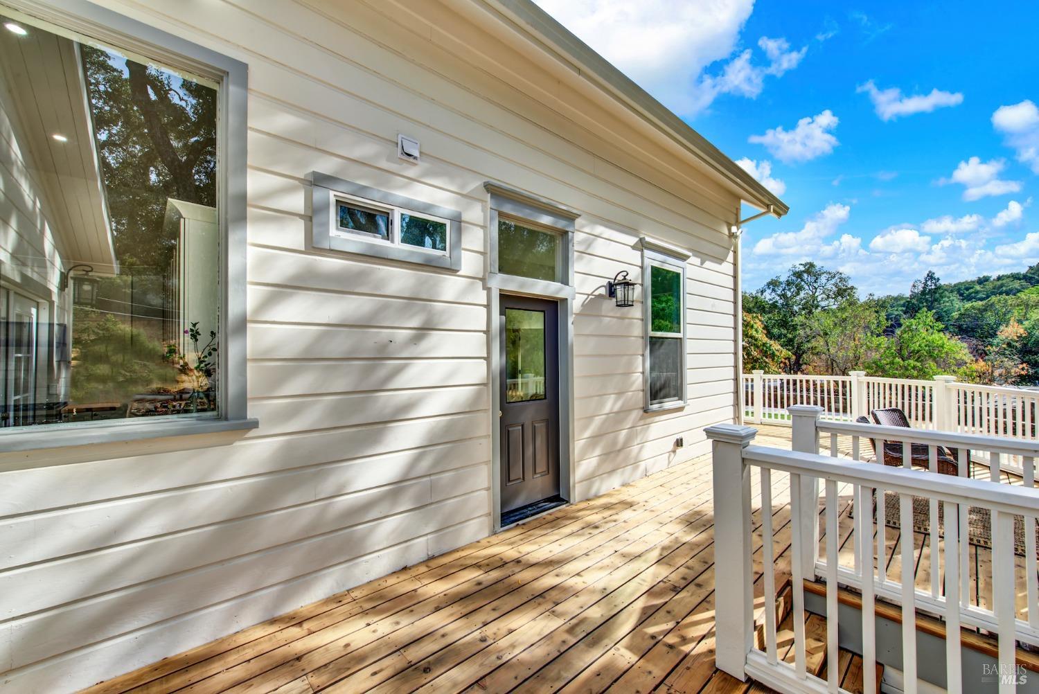 4605 Green Valley Rd