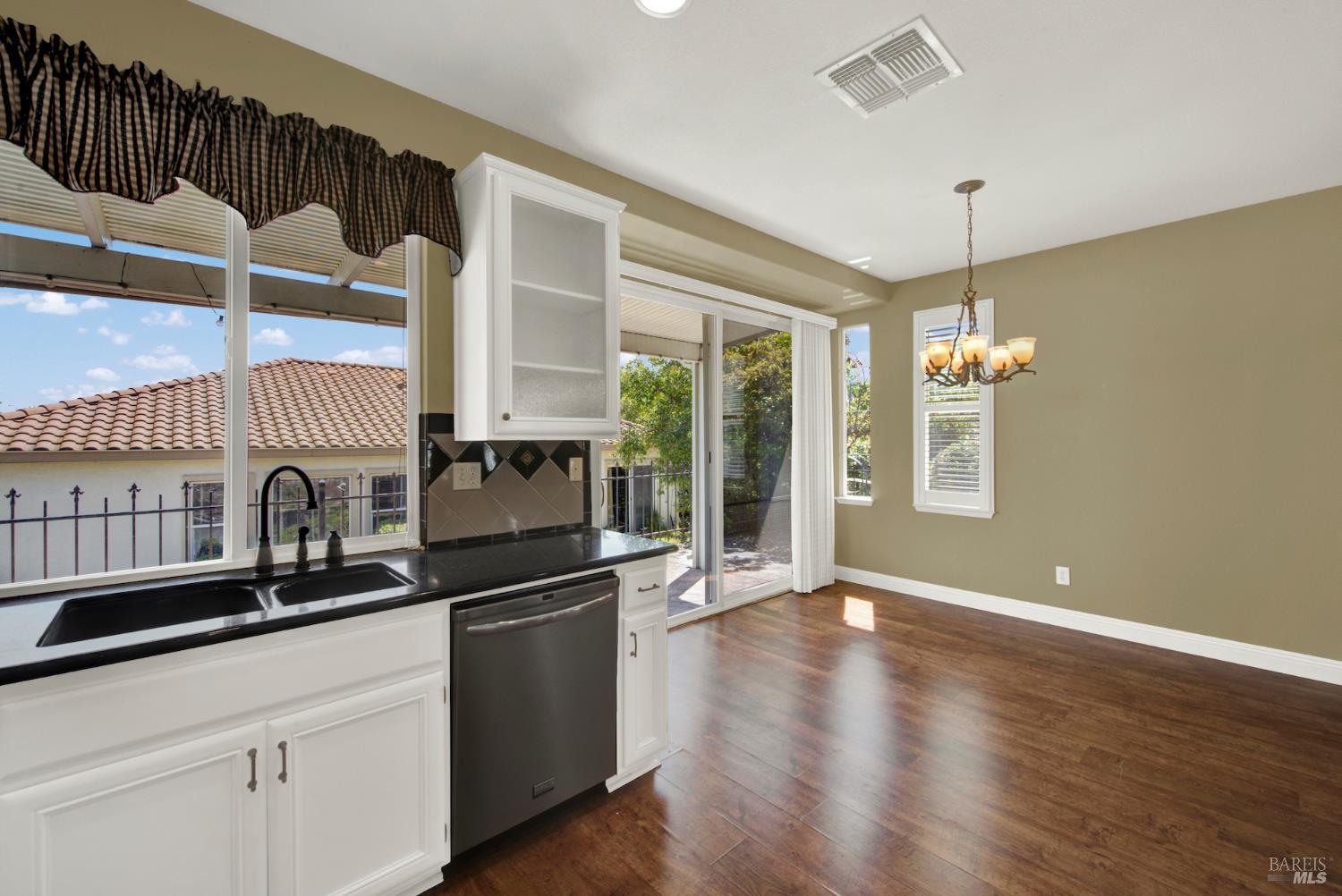 390 Edgewood Drive