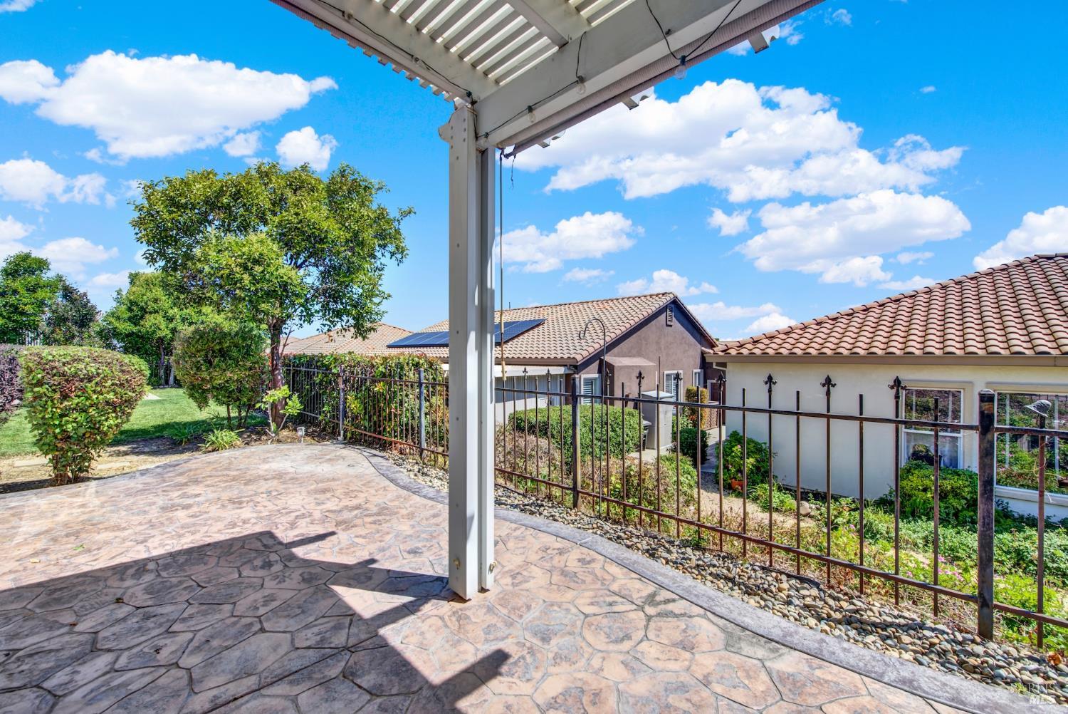 390 Edgewood Drive