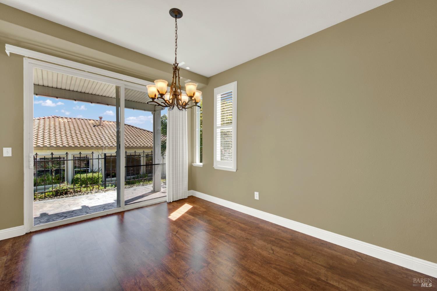390 Edgewood Drive