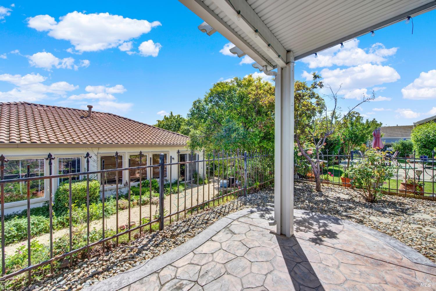 390 Edgewood Drive