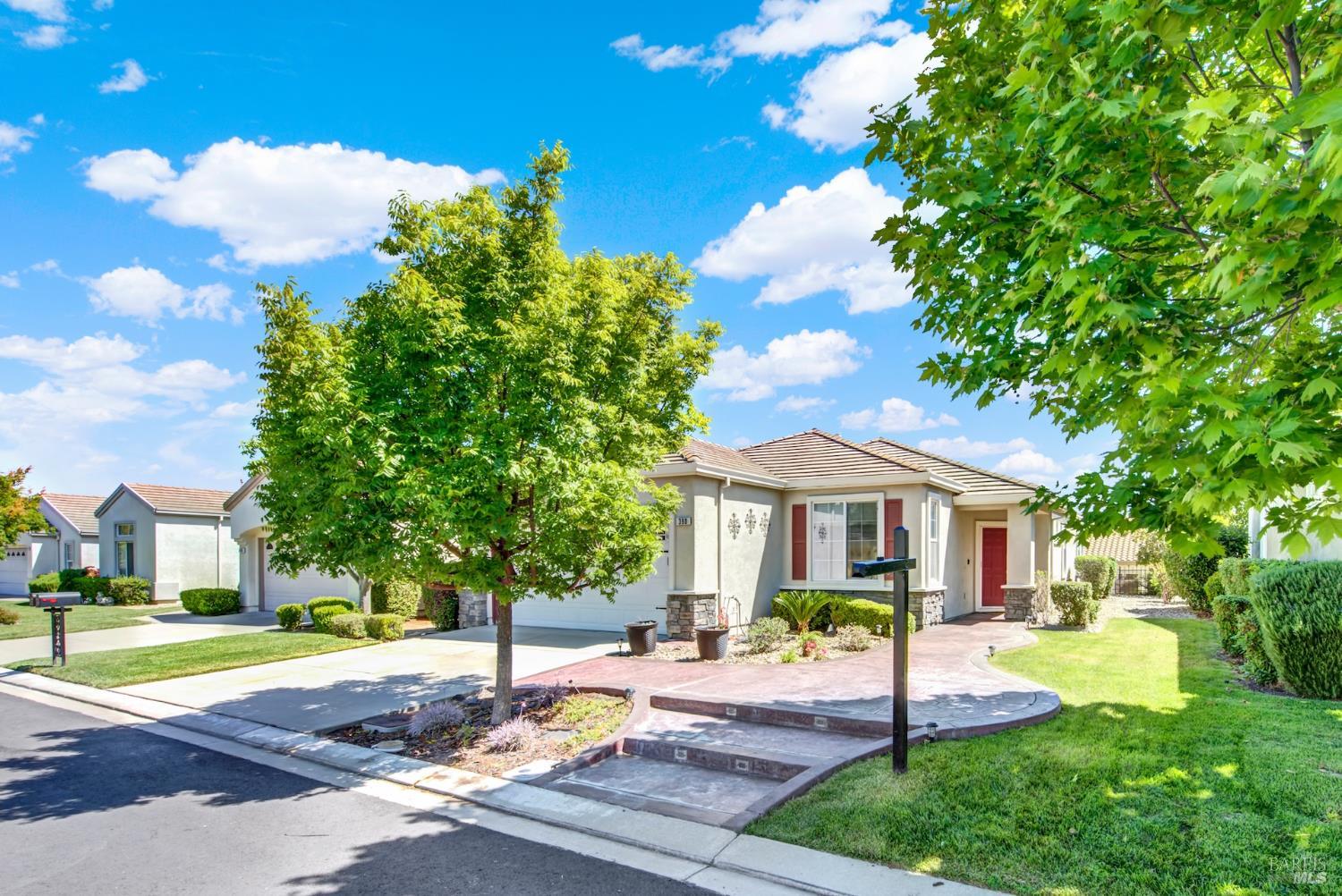 390 Edgewood Drive