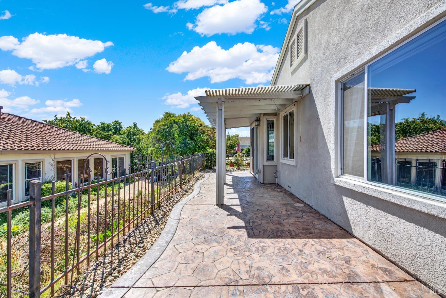 390 Edgewood Drive