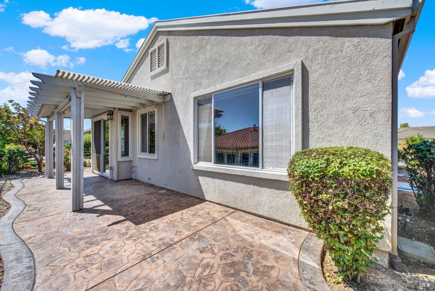 390 Edgewood Drive