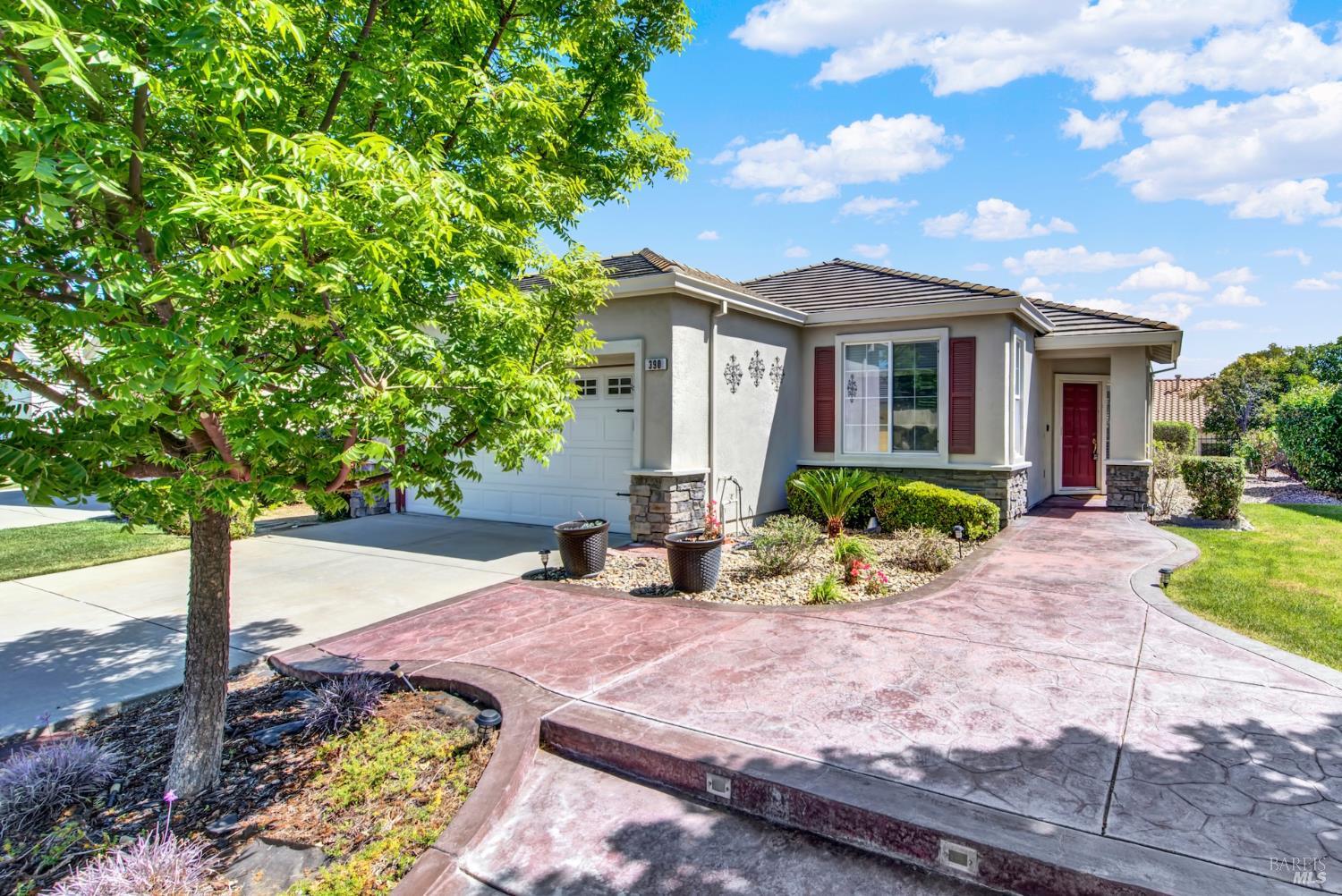 390 Edgewood Drive