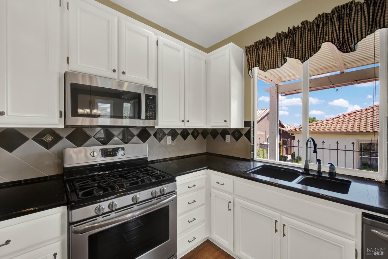 390 Edgewood Drive