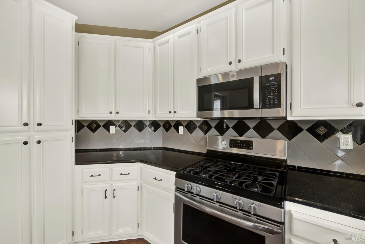 390 Edgewood Drive