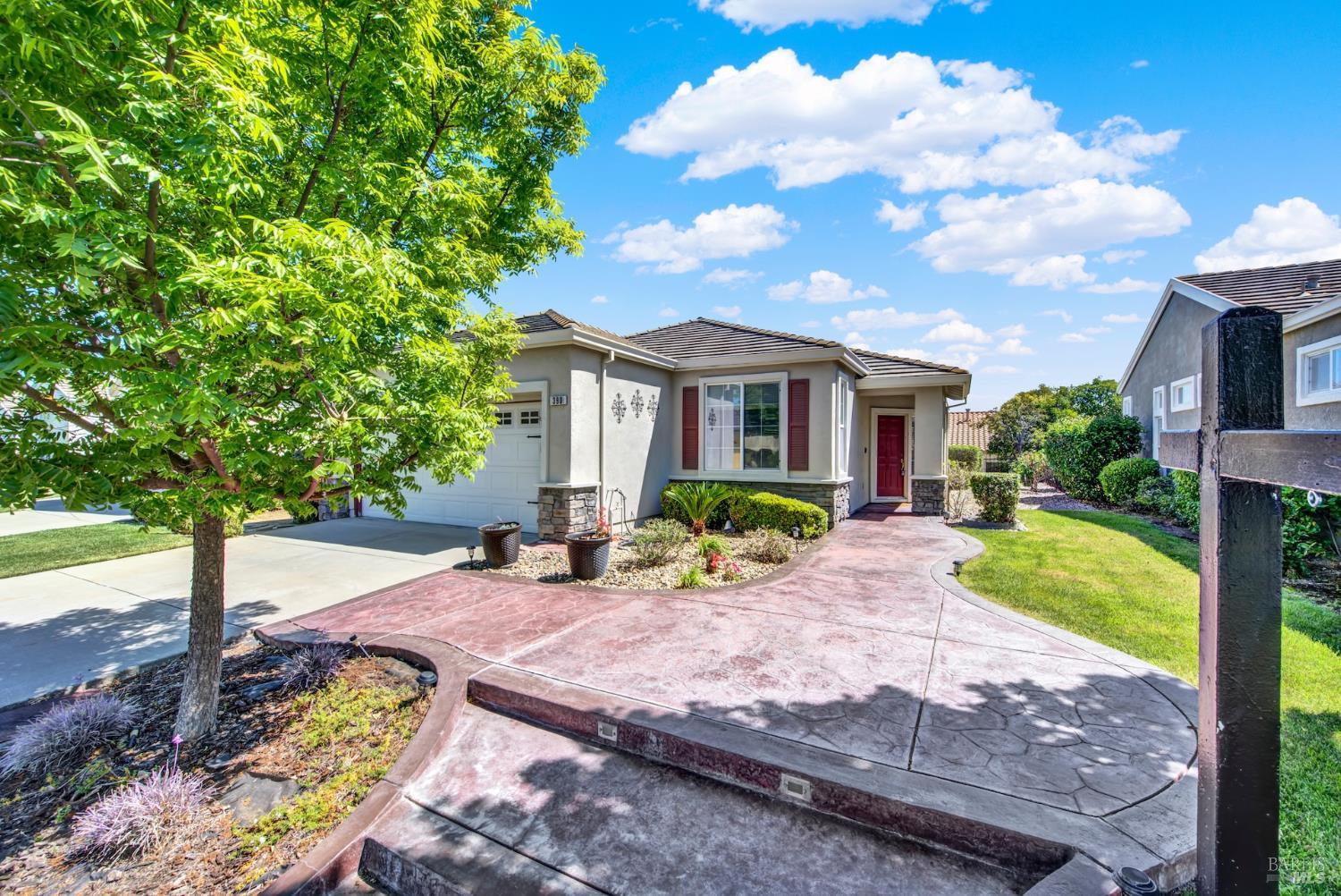 390 Edgewood Drive