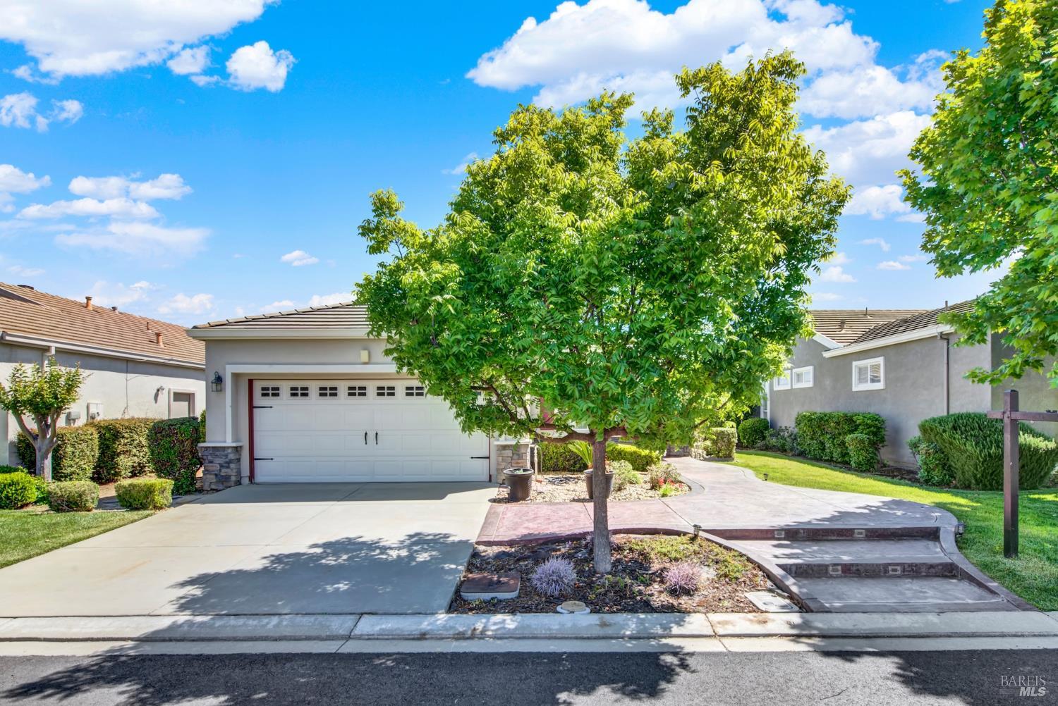 390 Edgewood Drive
