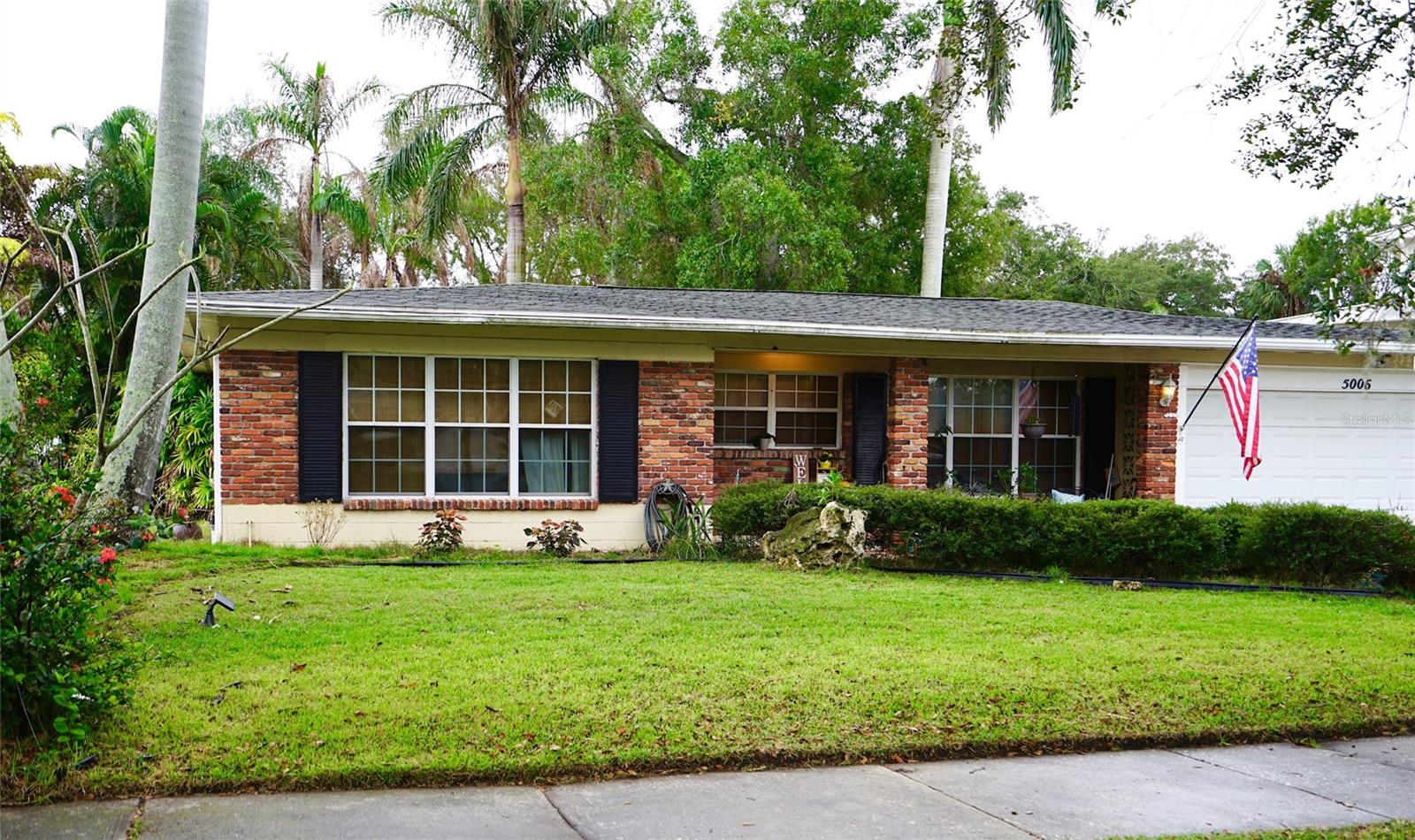 5006 W DICKENS AVENUE